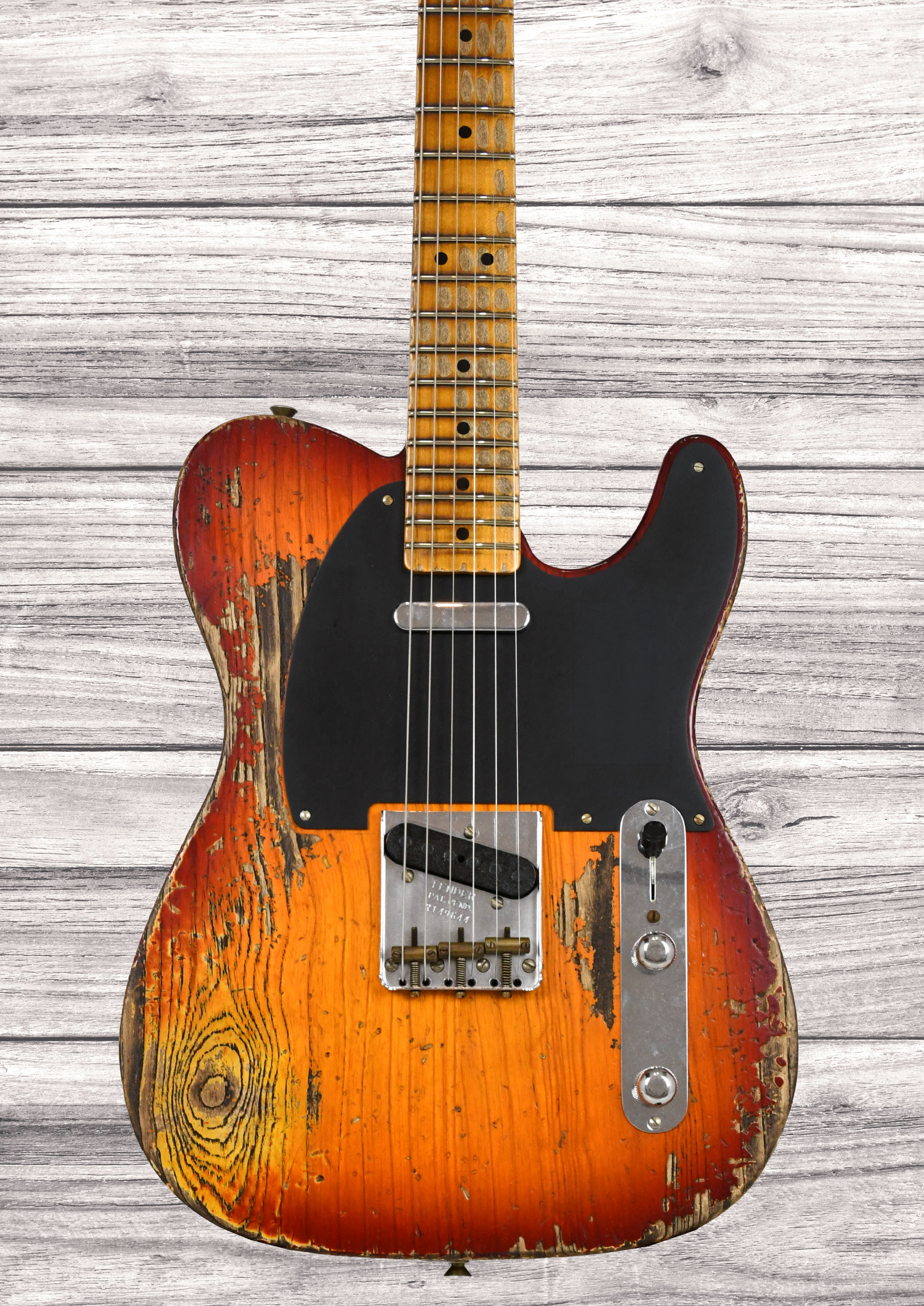 fender-custom-shop-52-telecaster-super-heavy-relic-aged-cherry-sunburst_6a8c1e094471d.jpg