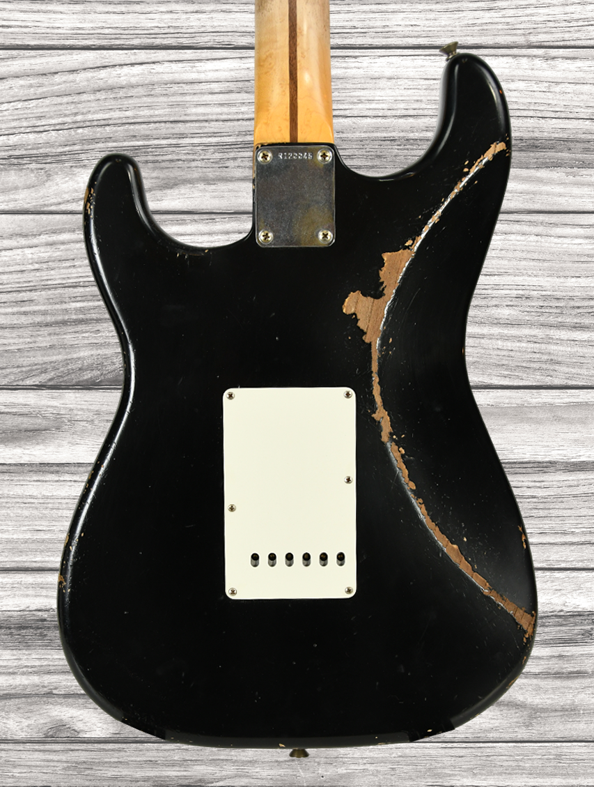 fender-custom-shop-56-strat-relic-black_6669c96c922e6.png