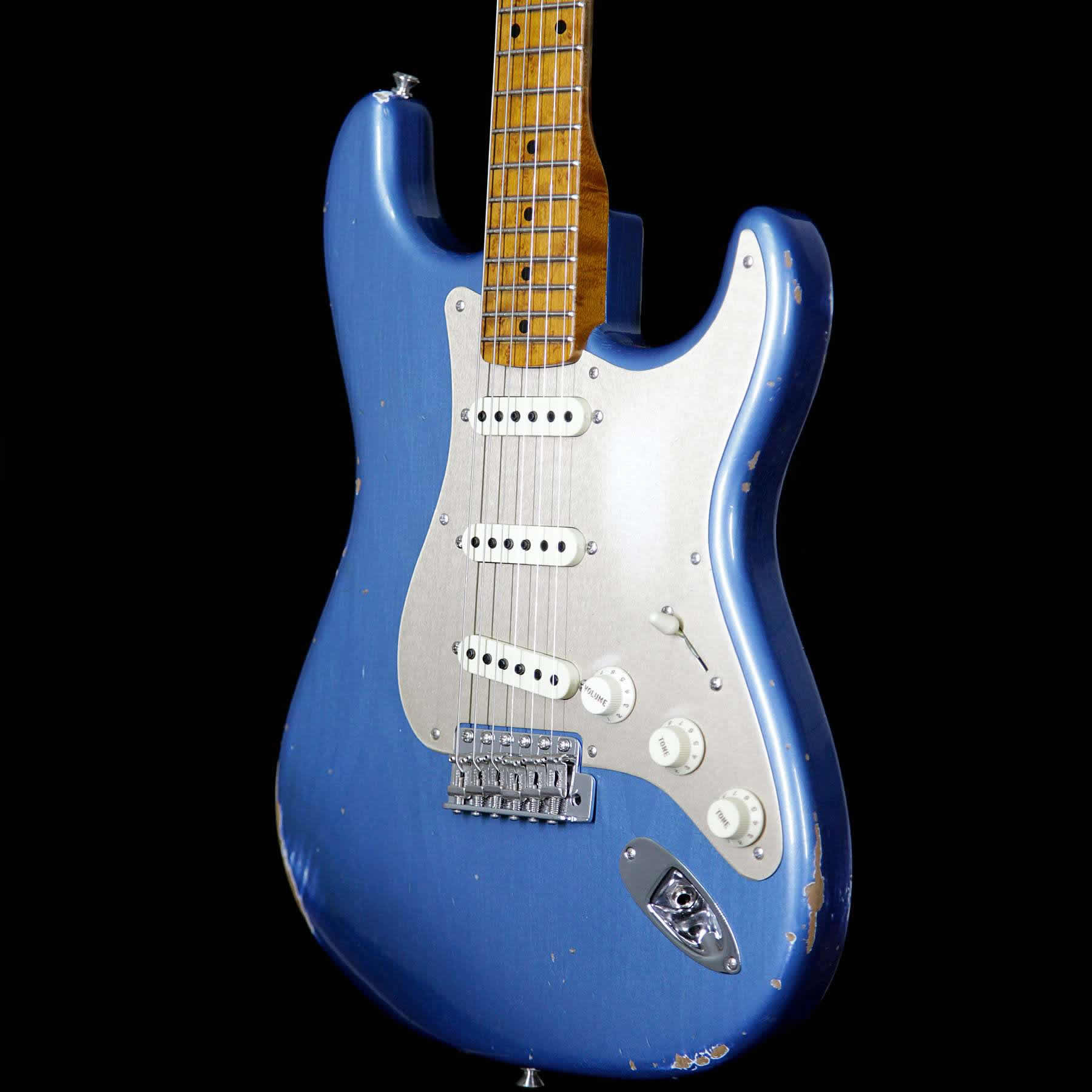 fender-custom-shop-56-stratocaster-relic-aged-lake-placid-blue_653a1eccacc98.jpg