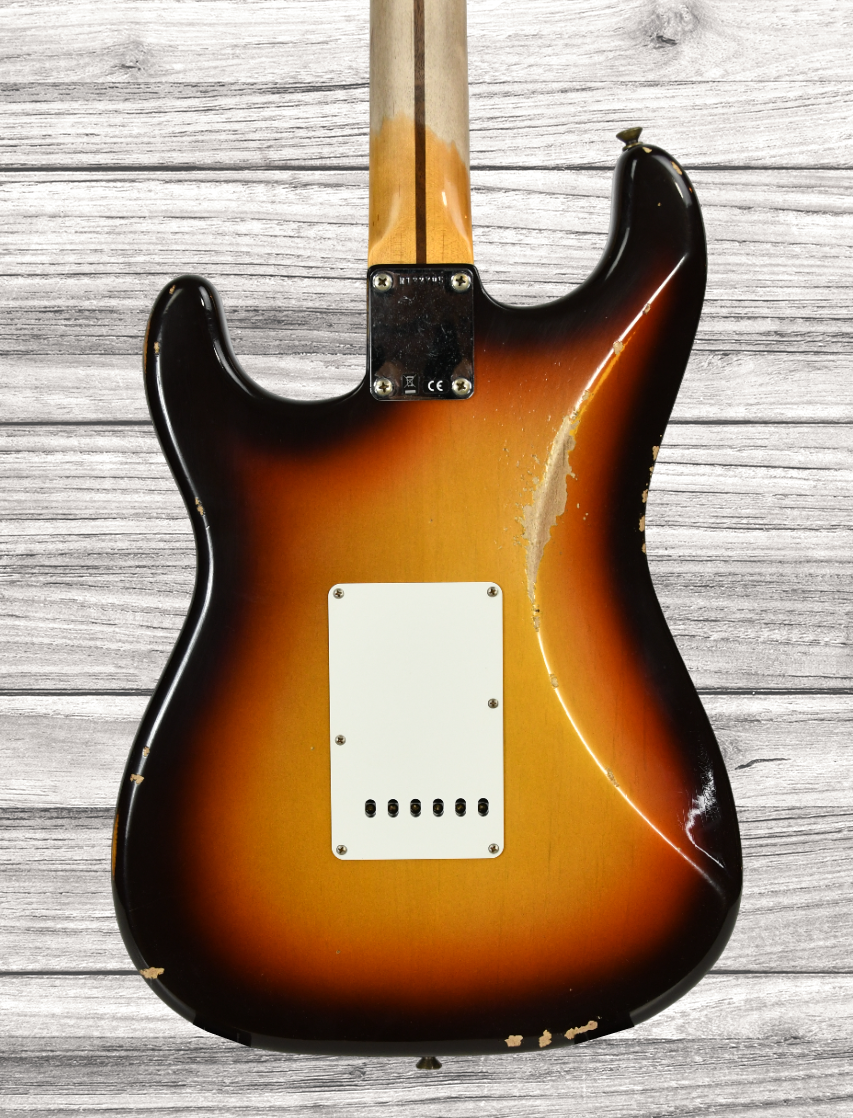 fender-custom-shop-58-strat-relic-faded-aged-3-color-sunburst_65e867b822b87.png