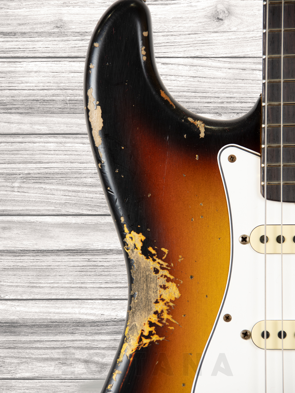 fender-custom-shop-67-stratocaster-heavy-relic-faded-aged-3-colour-sunburst_609d547590da2.jpg