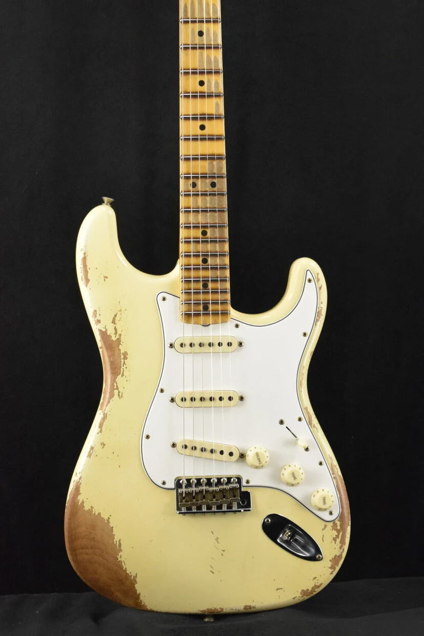 fender-custom-shop-69-stratocaster-heavy-relic-aged-vintage-white_66ec1bb23c787.jpg