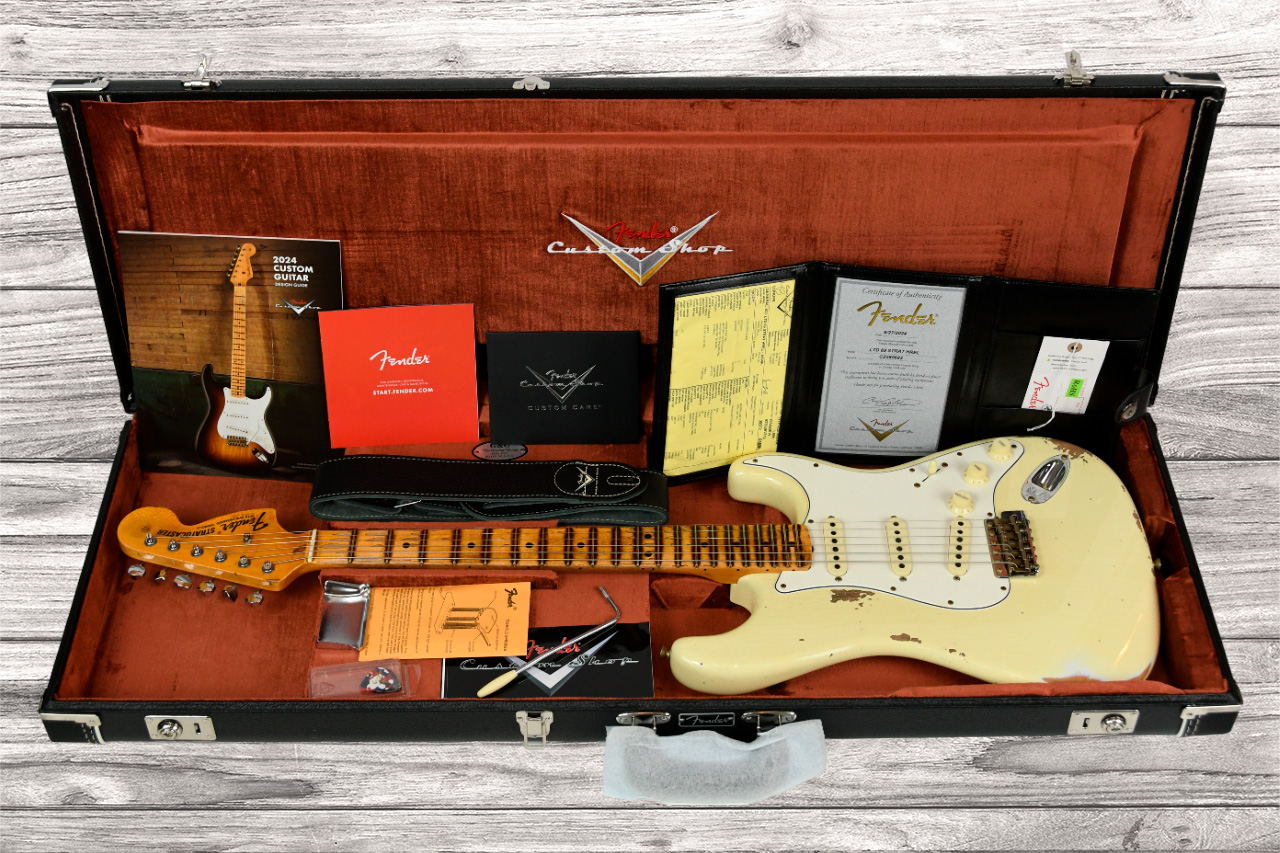 fender-custom-shop-69-stratocaster-heavy-relic-aged-vintage-white_670403523f96f.jpg