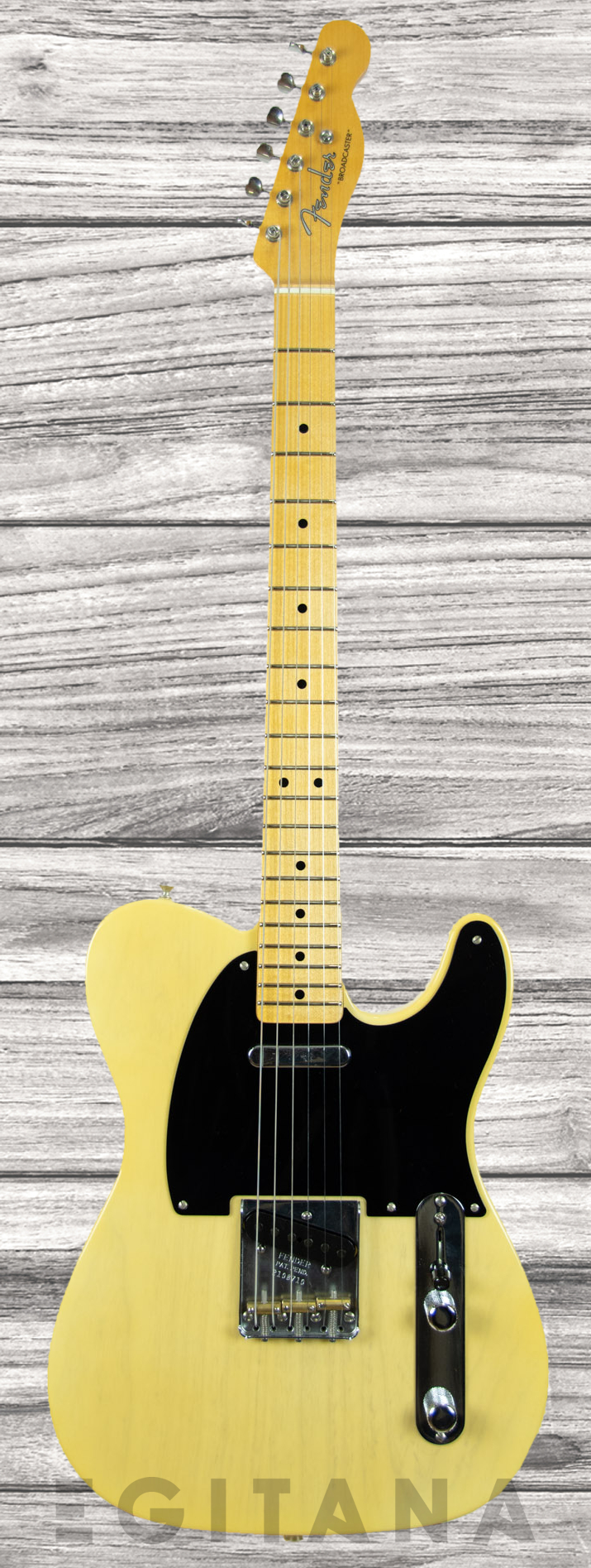 fender-custom-shop-70th-anniversary-broadcaster-time-capsule-finish_610038cbee8e6.jpg