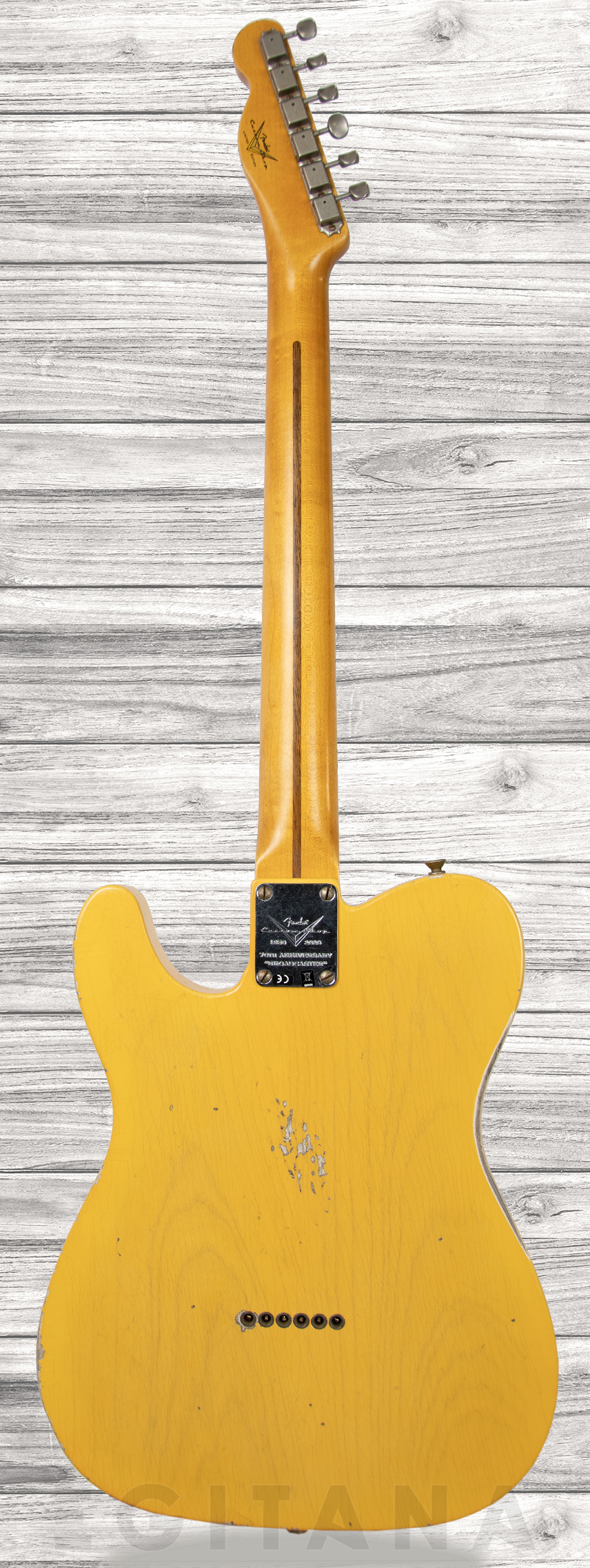 fender-custom-shop-70th-anniversary-relic-broadcaster-aged-blonde_606c8768b7b29.jpg