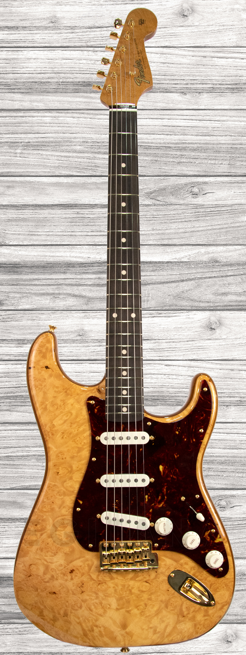 fender-custom-shop-artisan-maple-burl-stratocaster-aged-natural_5f60c6db877f4.jpg