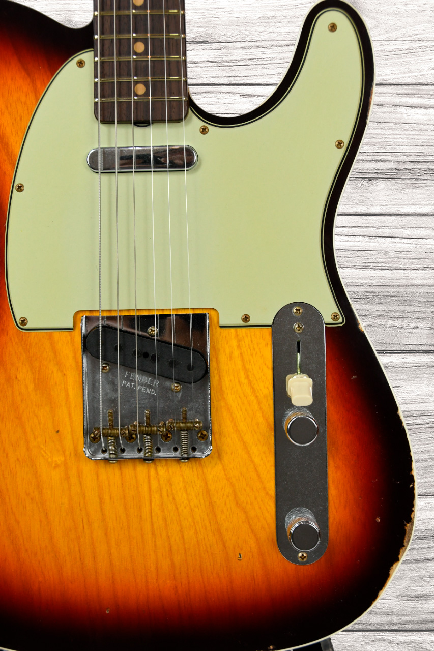 fender-custom-shop-limited-1960-telecaster-custom-relic-guitar-chocolate-3-color-sunburst_67040bd4df5ae.jpg