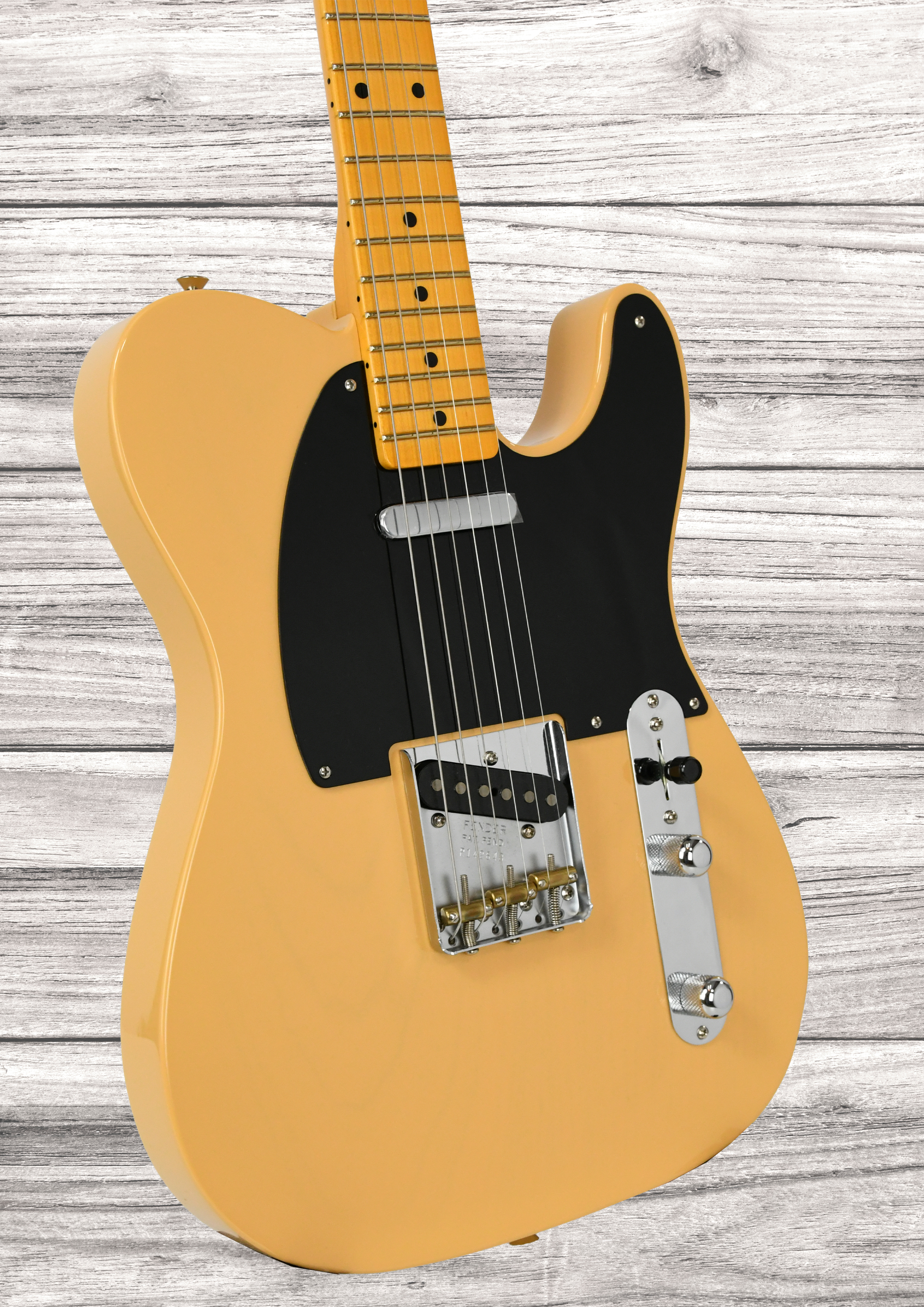 fender-custom-shop-limited-edition-54-telecaster-nocaster-blonde_693175c47e572.jpg