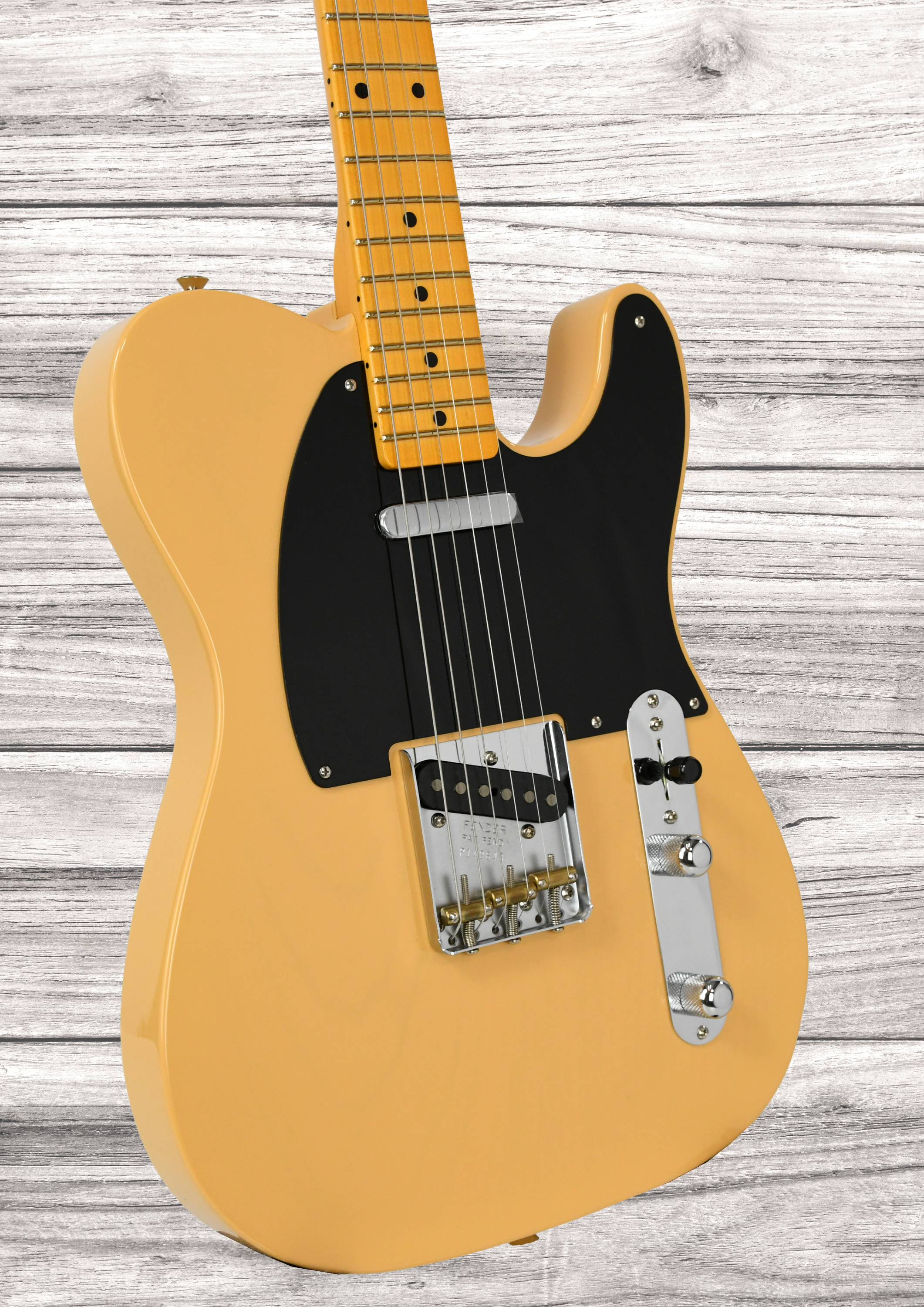 fender-custom-shop-limited-edition-54-telecaster-nocaster-blonde_693175c47e572.png
