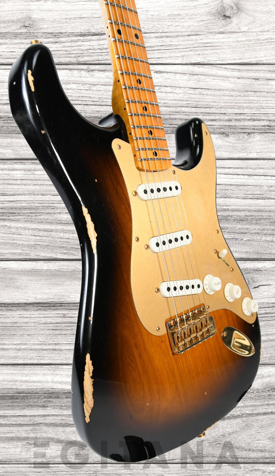 fender-custom-shop-limited-edition-55-bone-tone-relic-2a-flame-maple-fingerboard-wide-fade-2-color-sunburst-gold-hardware_63c588b39c397.jpg