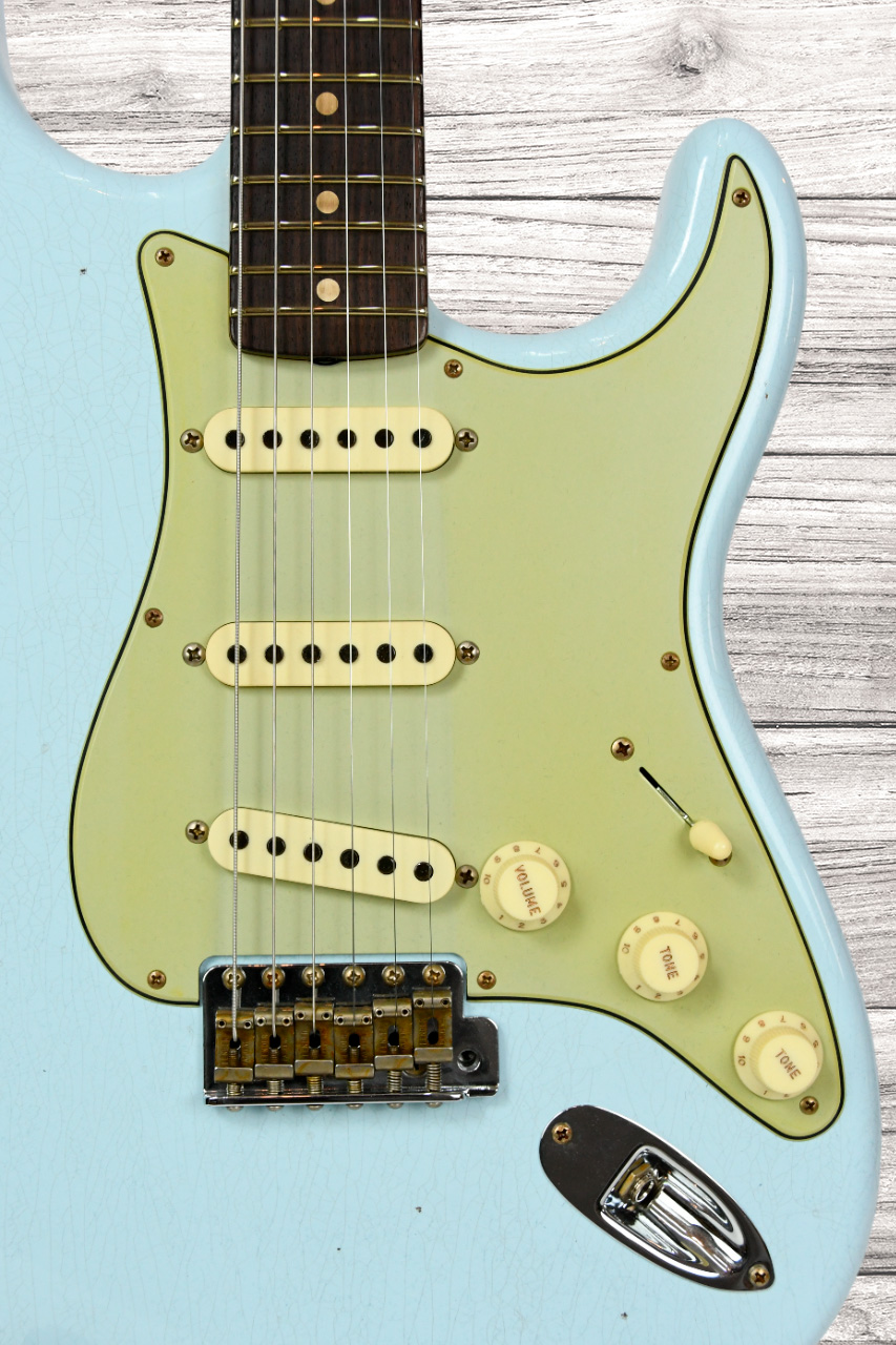 fender-custom-shop-limited-edition-59-special-stratocaster-journeyman-relic-super-faded-sonic-blue_670408981bdcf.jpg