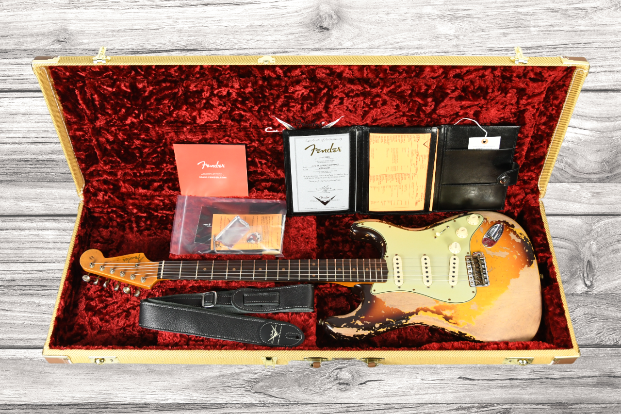 fender-custom-shop-limited-edition-59-strat-super-heavy-relic-super-faded-aged-chocolate-3-color-sunburst_645e12436c702.png