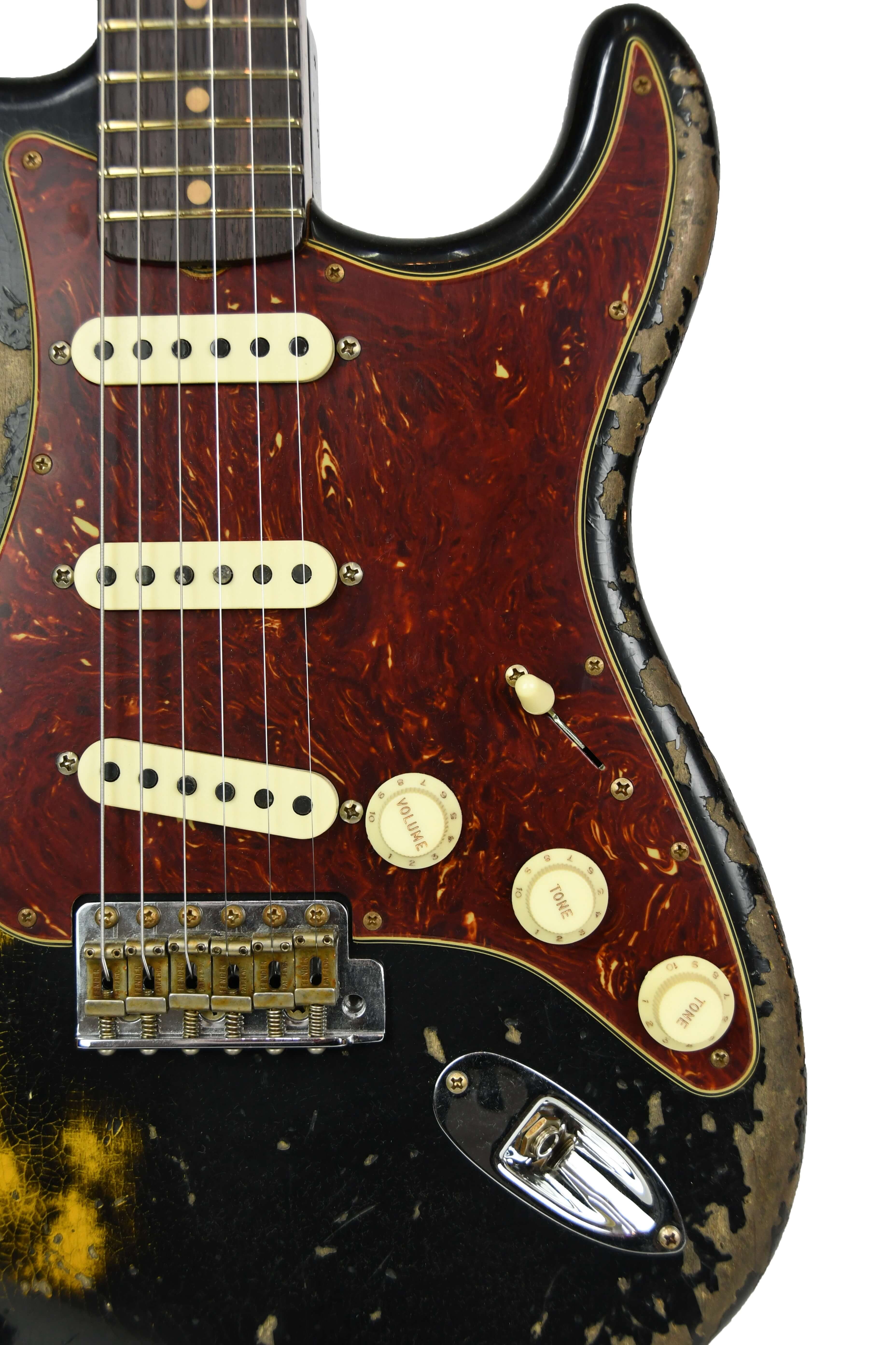 fender-custom-shop-limited-edition-60-stratocaster-super-heavy-relic-black-over-two-color-sunburst_66bf514c0a511.jpg