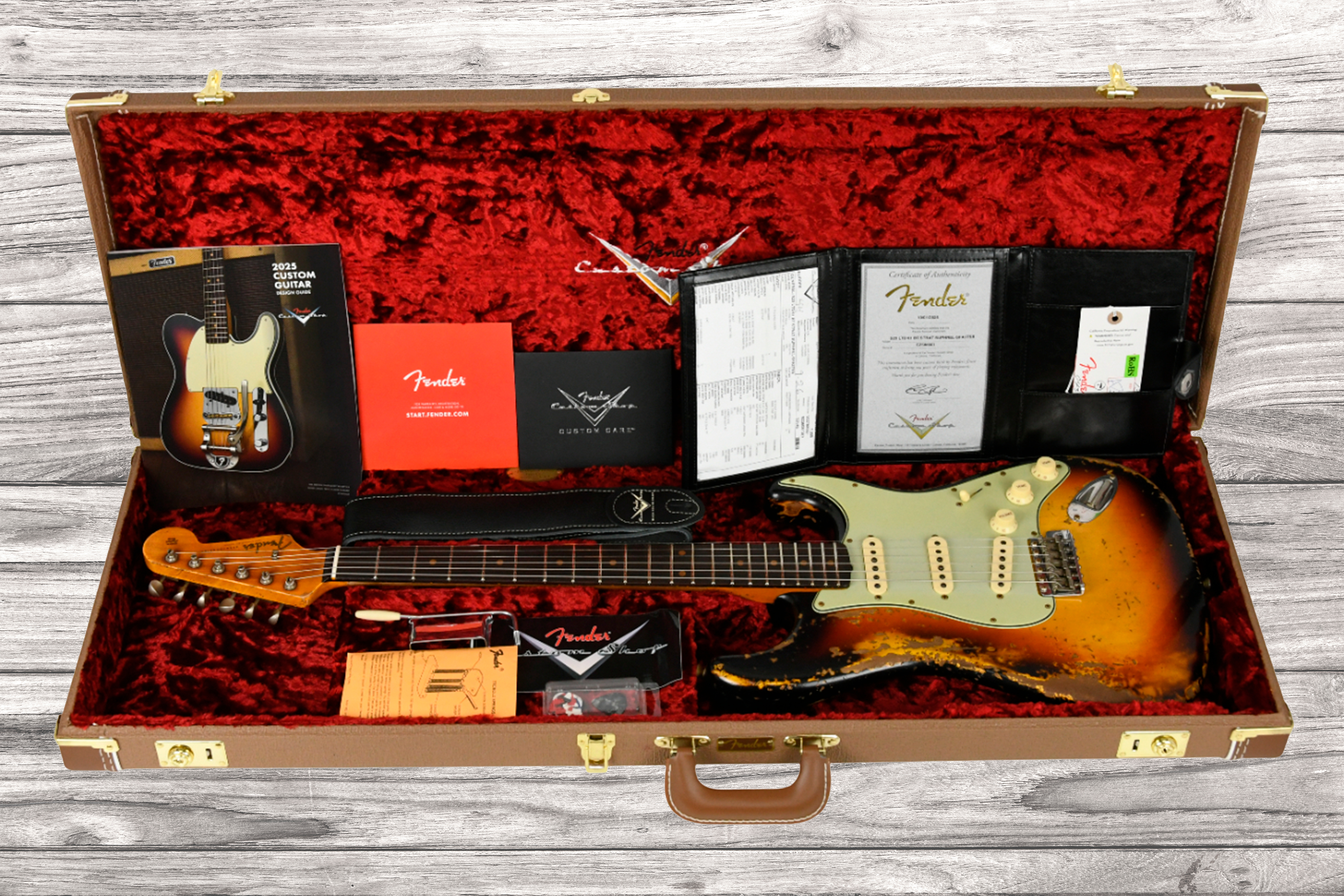 fender-custom-shop-limited-edition-61-stratocaster-super-heavy-relic-3tsb_69b144e7f239e.jpg
