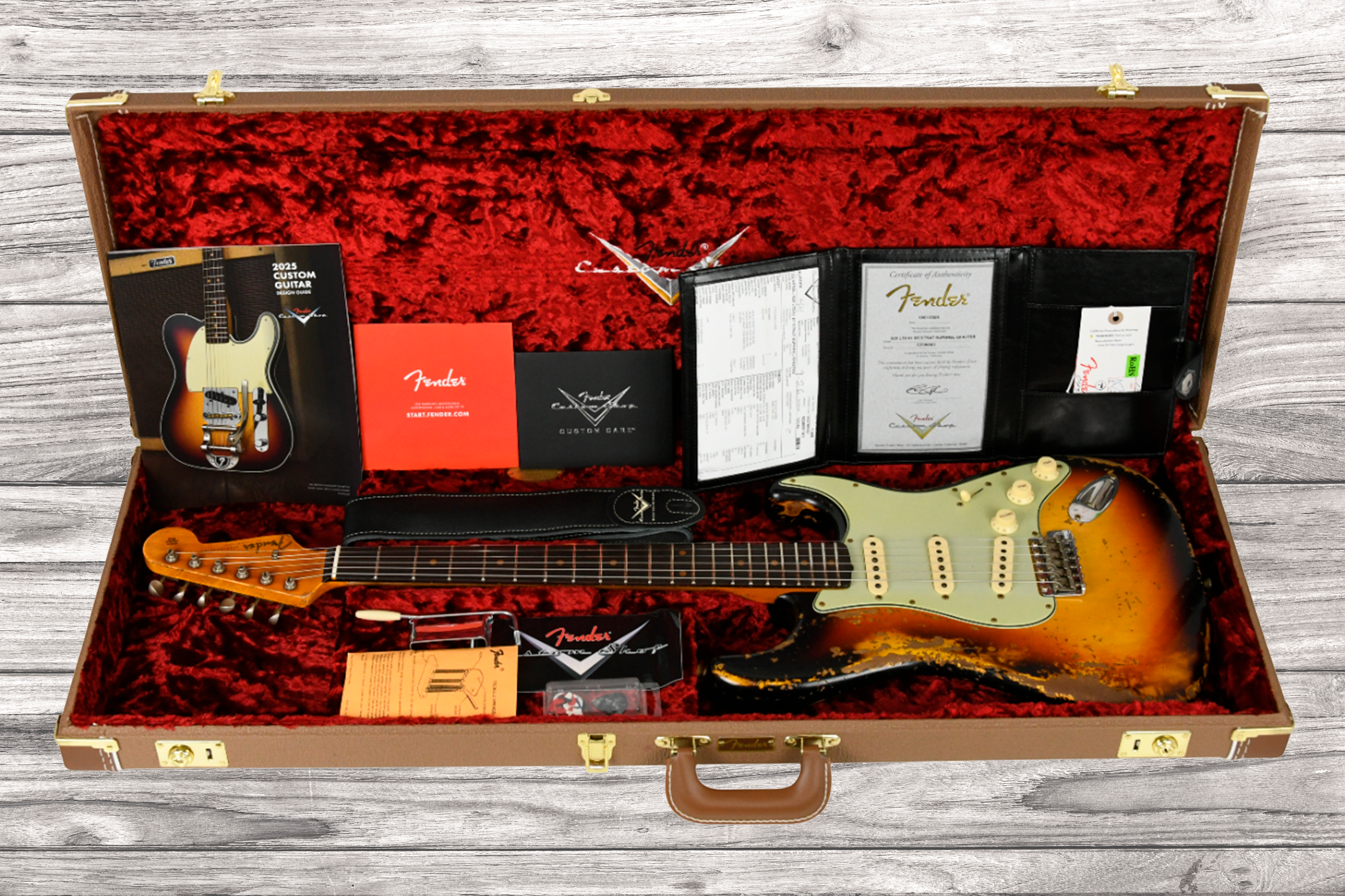fender-custom-shop-limited-edition-61-stratocaster-super-heavy-relic-3tsb_69b144e7f239e.png