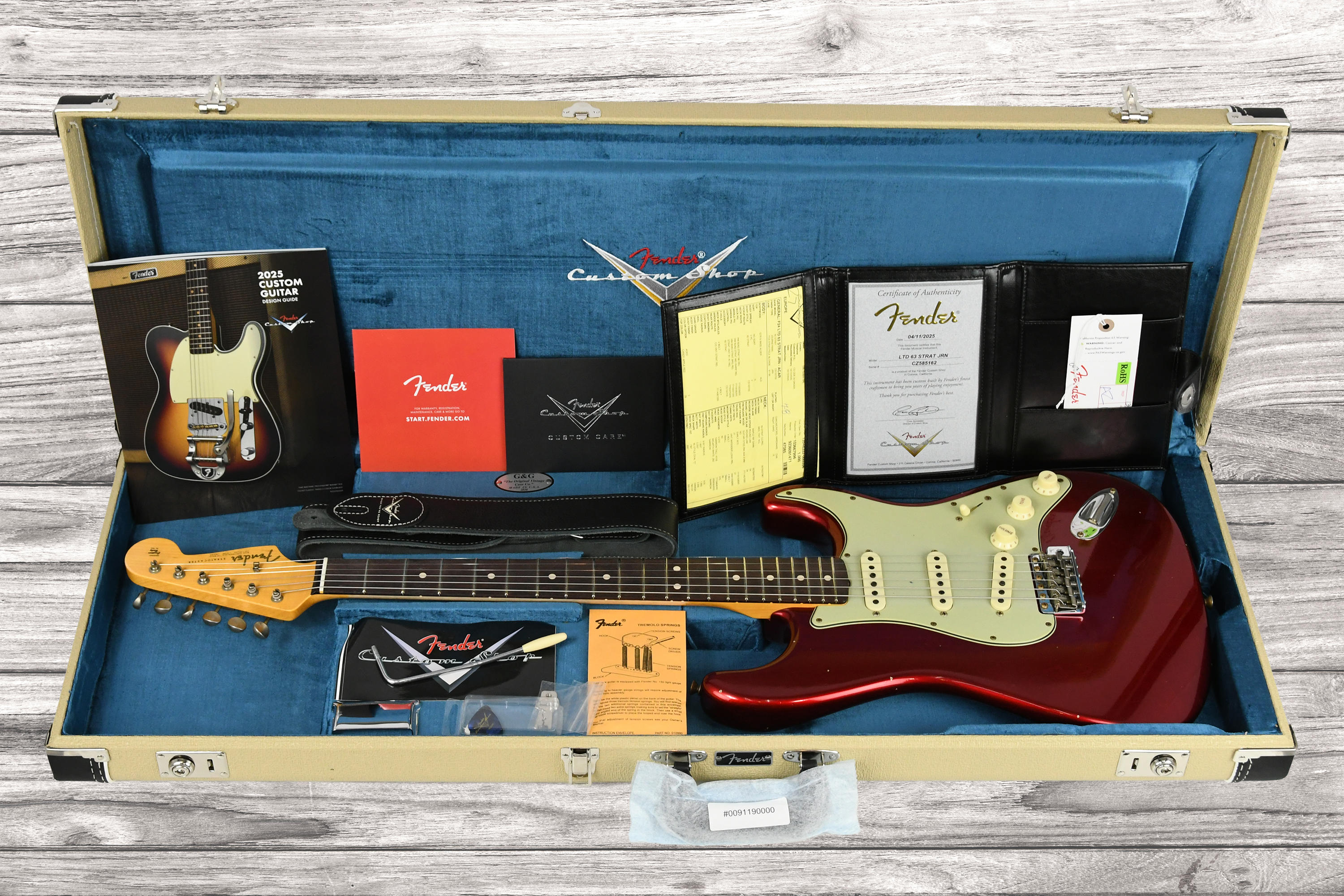 fender-custom-shop-limited-edition-63-stratocaster-journeyman-candy-apple-red_69315d2a3e819.png