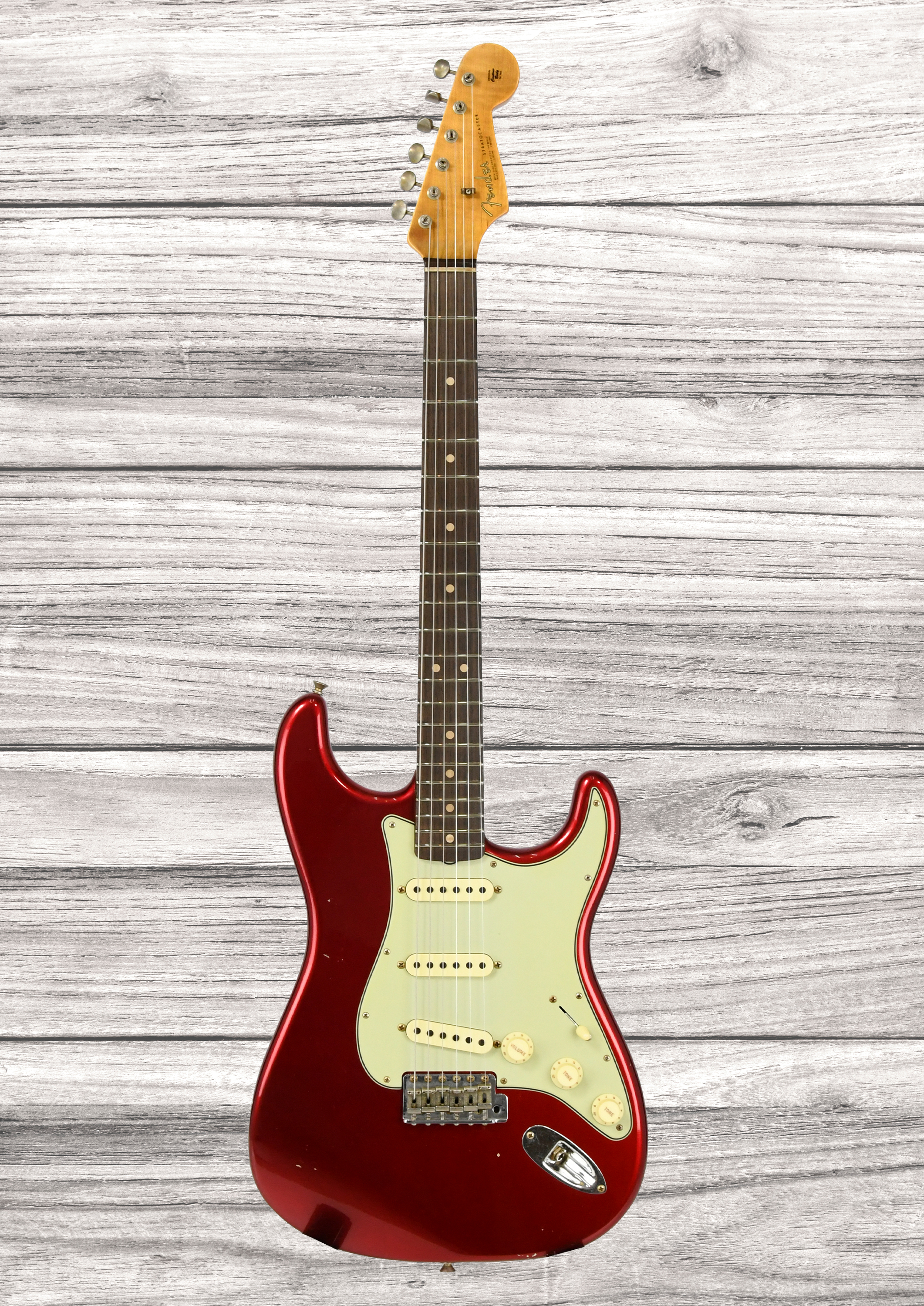 fender-custom-shop-limited-edition-63-stratocaster-journeyman-candy-apple-red_69315d3c0dec9.jpg