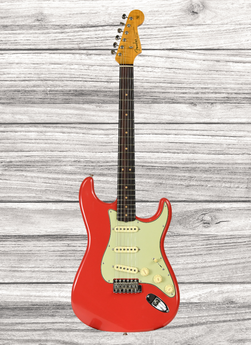 fender-custom-shop-limited-edition-63-stratocaster-journeyman-relic-aged-fiesta-red_6601871867552.png