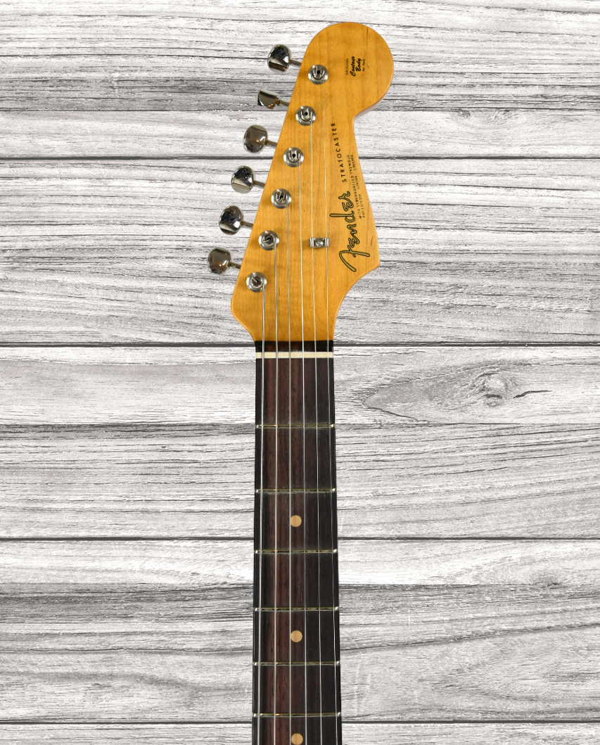 fender-custom-shop-limited-edition-63-stratocaster-journeyman-relic-aged-fiesta-red_6601871c79ac6.png