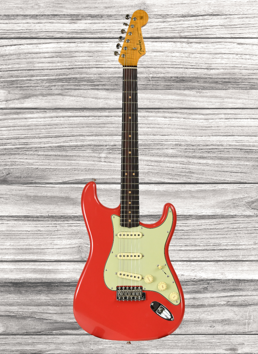 fender-custom-shop-limited-edition-63-stratocaster-journeyman-relic-aged-fiesta-red_6818a67bb2a71.png