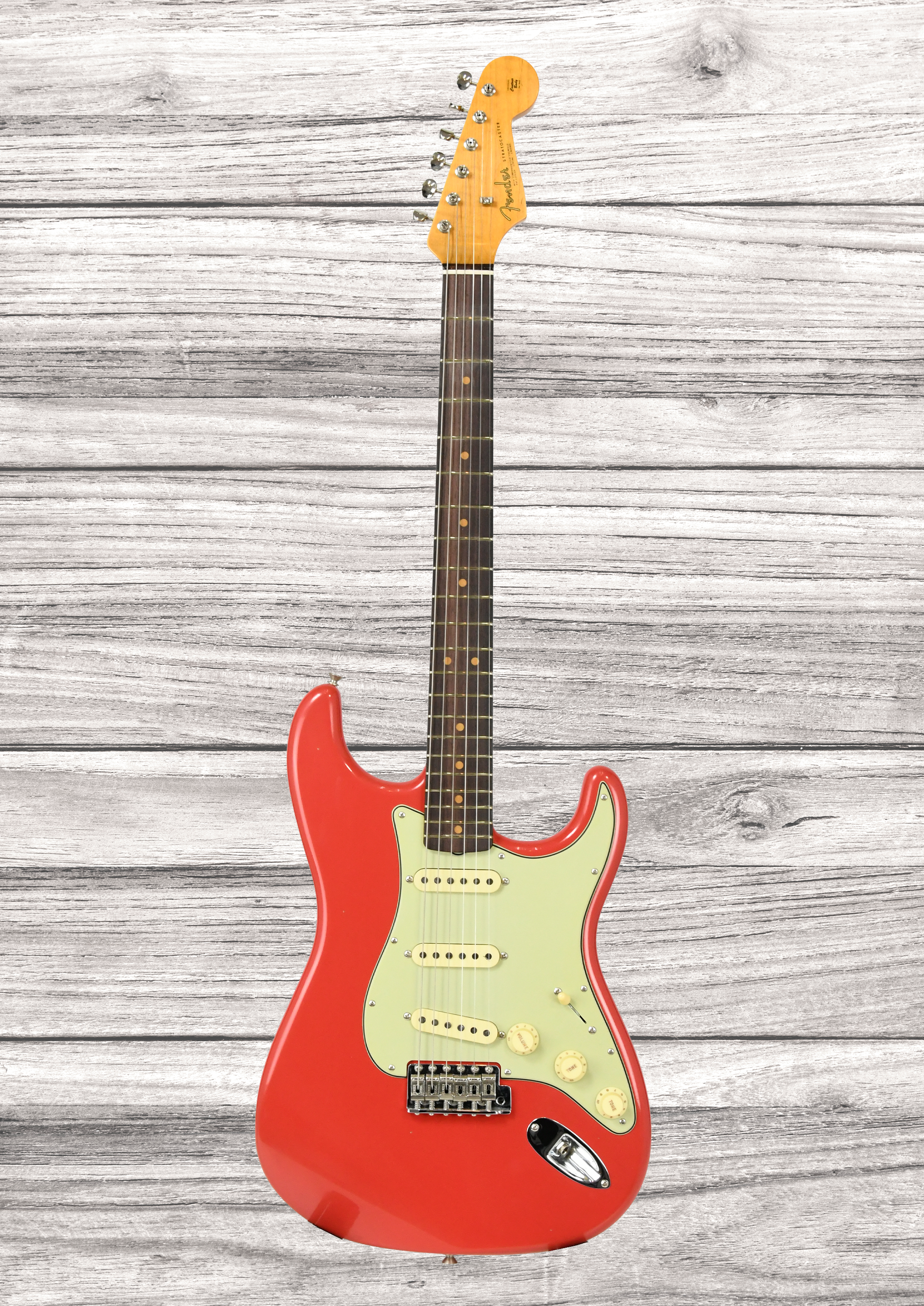 fender-custom-shop-limited-edition-63-stratocaster-journeyman-relic-aged-fiesta-red_694ab736d749a.png