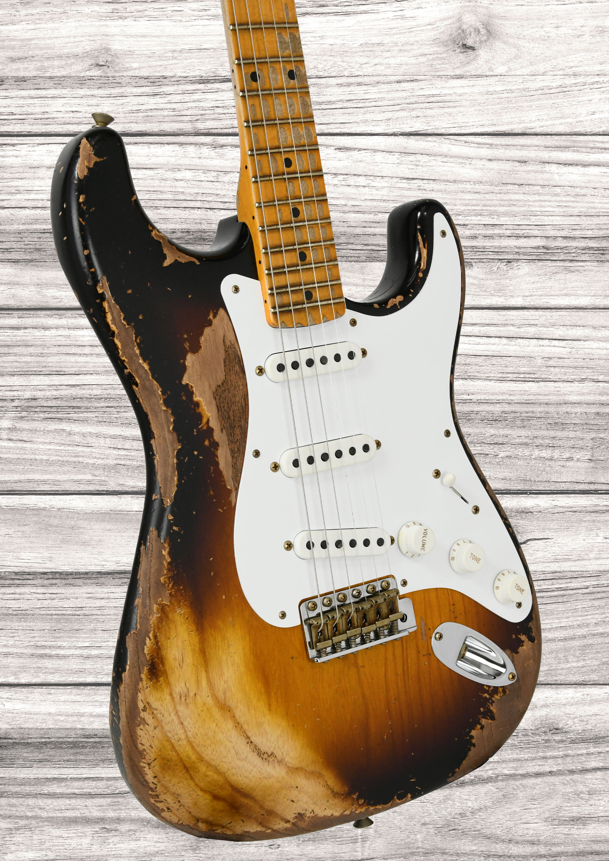 fender-custom-shop-limited-edition-70th-anniversary-54-strat-super-heavy-relic-2-color-sunburst_6932aaf22c5a2.jpg