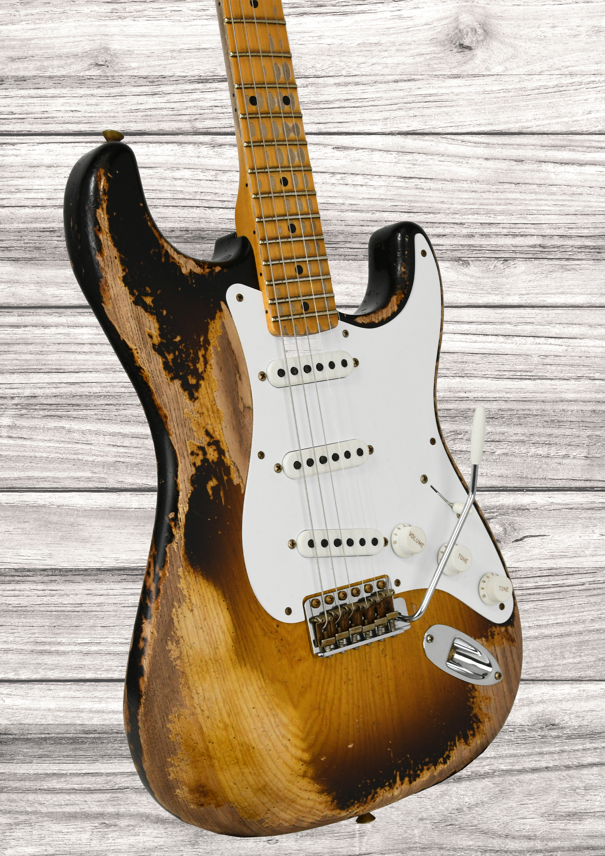 fender-custom-shop-limited-edition-70th-anniversary-54-strat-super-heavy-relic-2-color-sunburst_6932ab1326c08.jpg