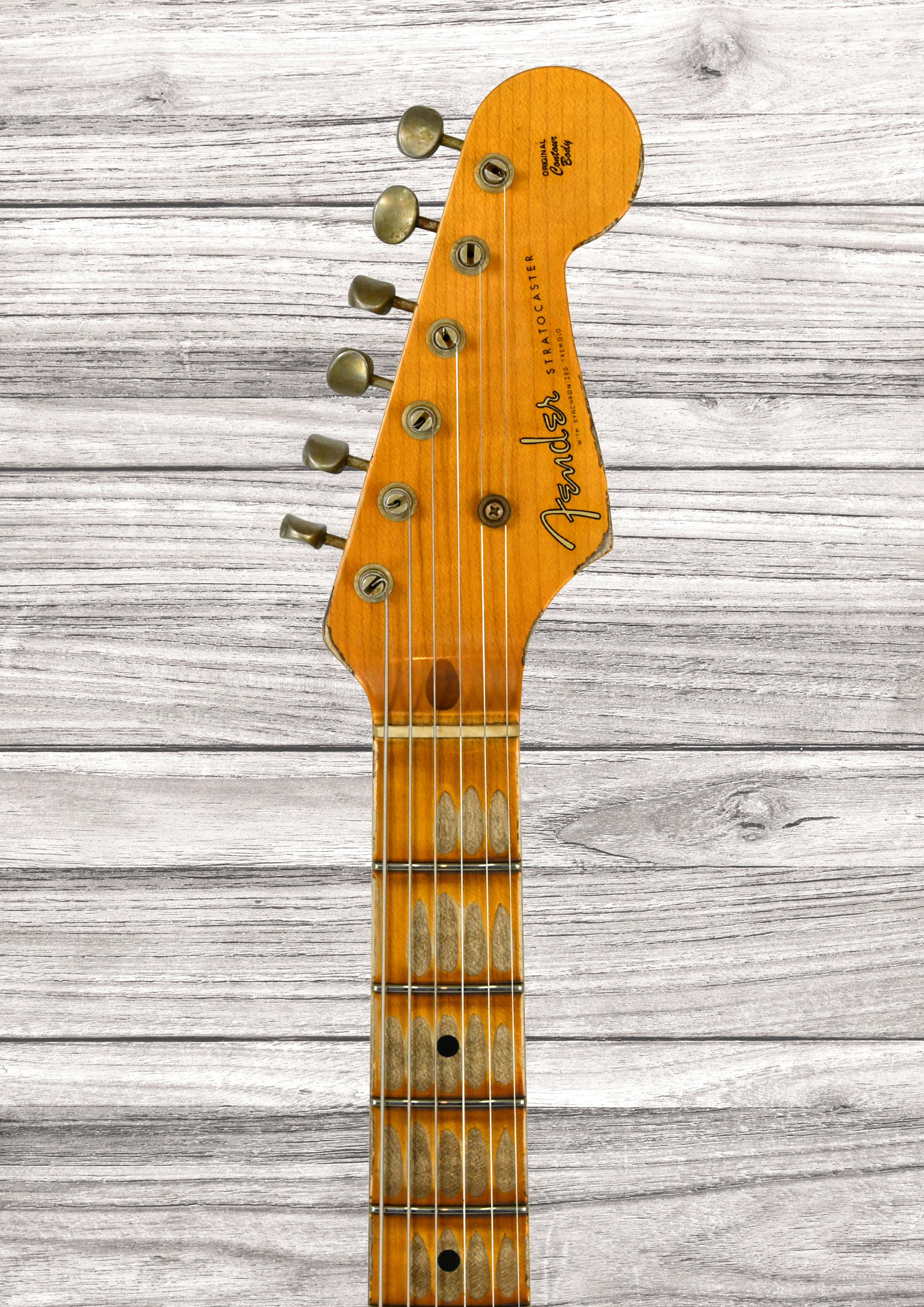 fender-custom-shop-limited-edition-70th-anniversary-54-strat-super-heavy-relic-2-color-sunburst_69691d956ca66.png