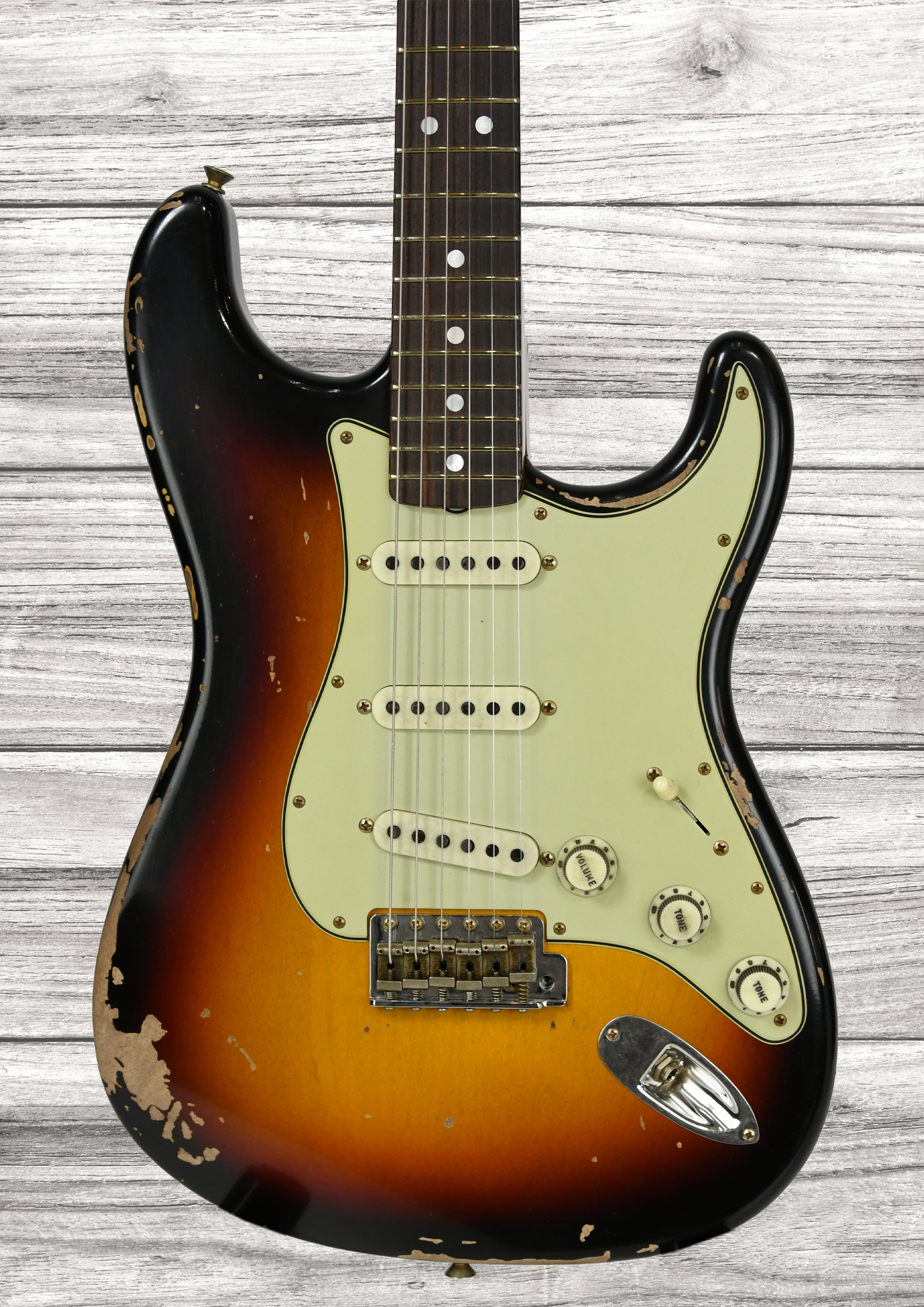 fender-custom-shop-michael-landau-signature-1968-round-laminated-rosewood-bleached-3-color-sunburst_6904f7235d0cd.jpg