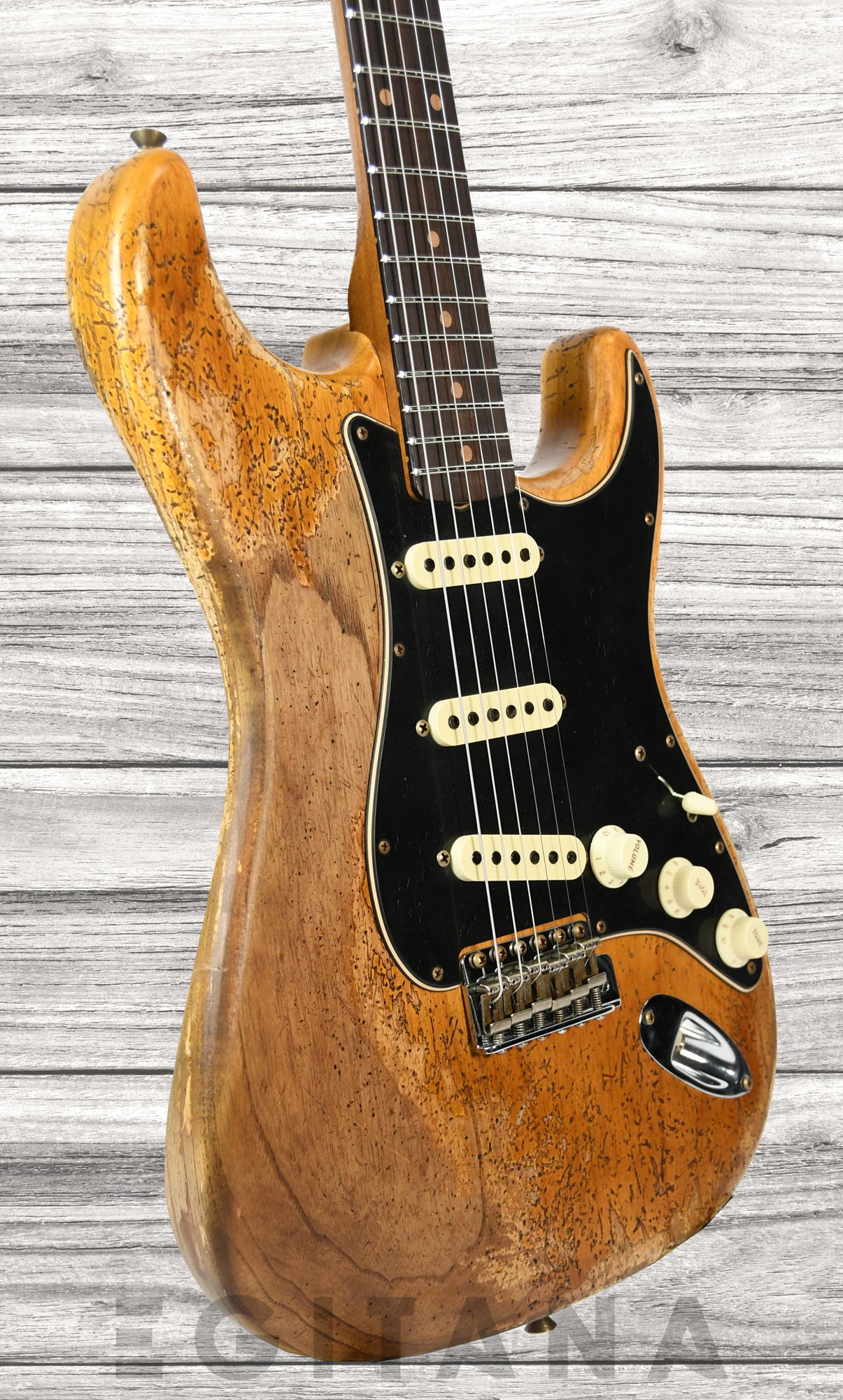 fender-custom-shop-poblano-super-heavy-relic-natural_63974044bcac3.jpg