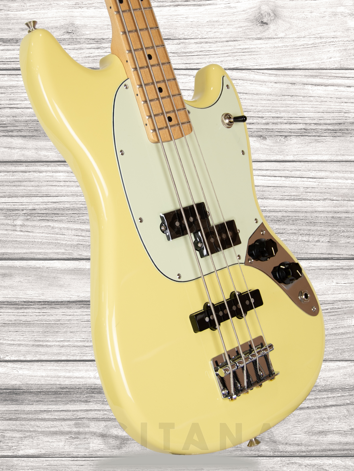 fender-fsr-player-mustang-bass-mn-canary-yellow_6099037590c44.jpg