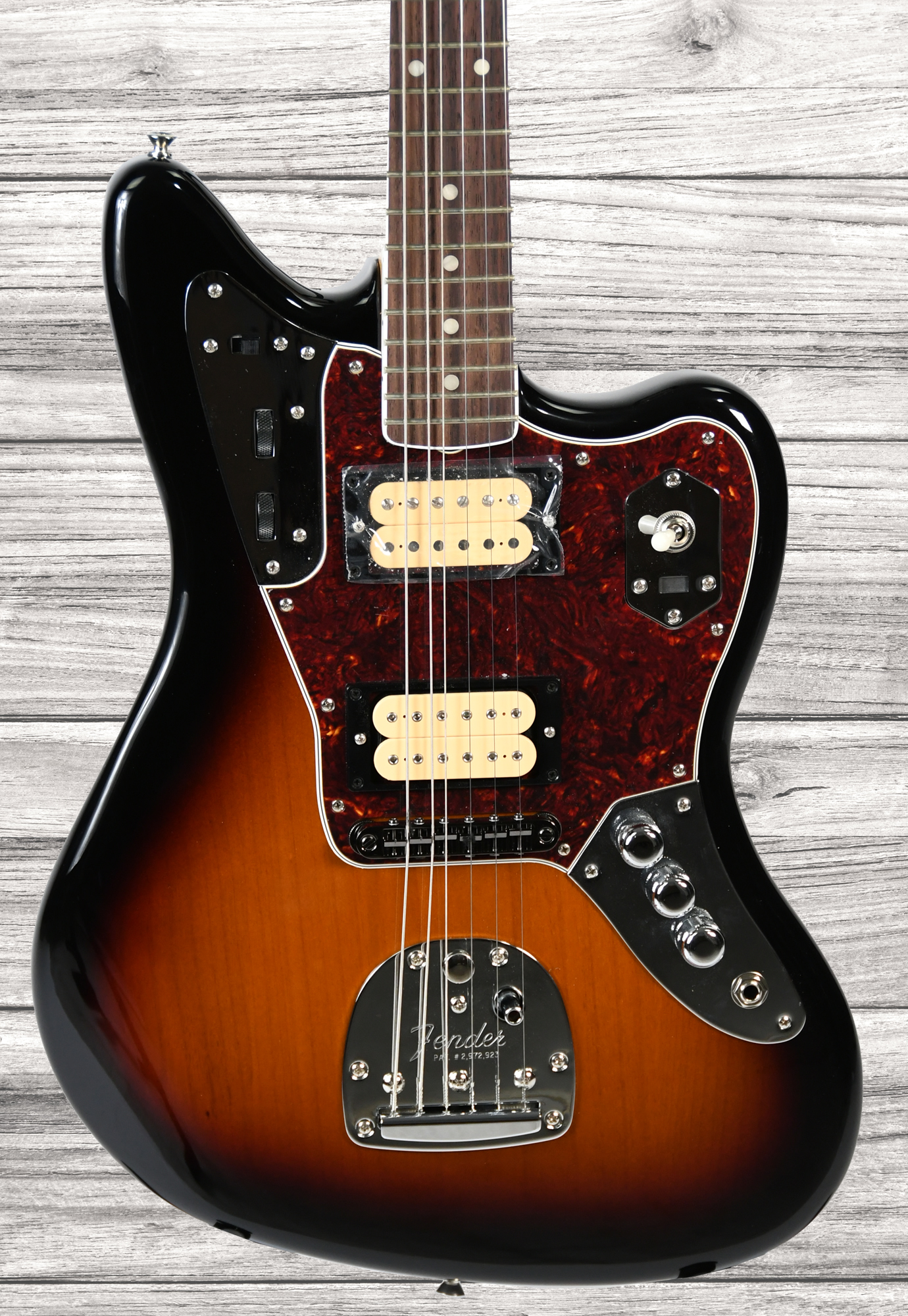 fender-kurt-cobain-jaguar_63989912759ae.jpg