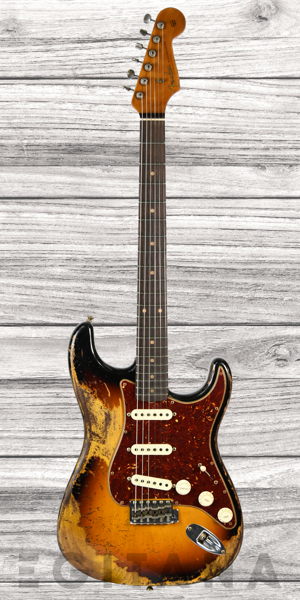 fender-limited-edition-roasted-61-super-heavy-relic-flat-lam-rosewood-fingerboard-aged-3-color-sunburst_63d7d453cd3d3.jpg