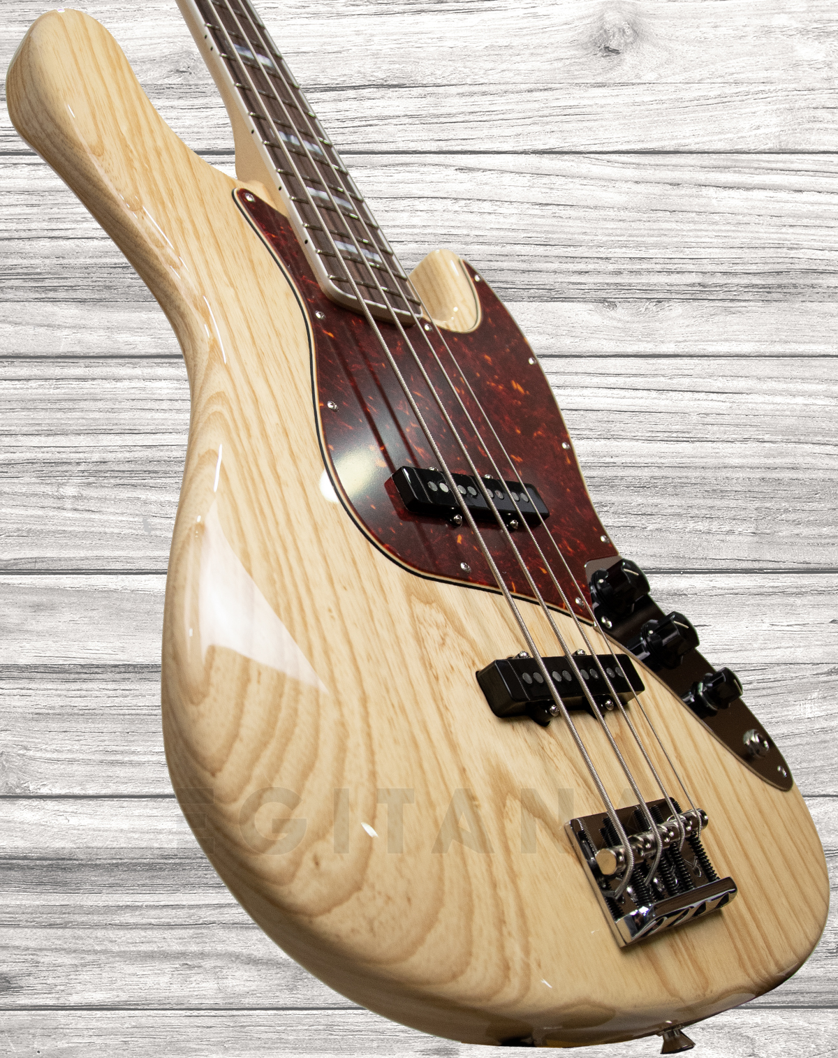 fender-ltd-collection-jp-jazz-bass-nt_5f3bff7644abb.jpg