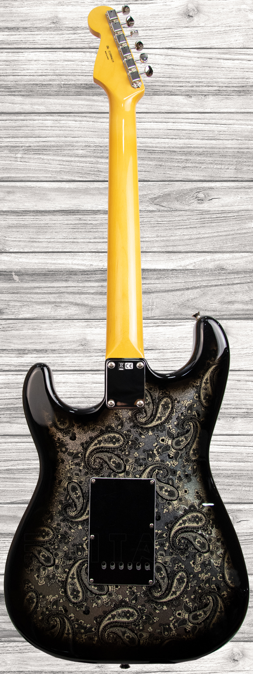 fender-ltd-japan-strat-black-paisley_5f3ab3b246ccc.jpg