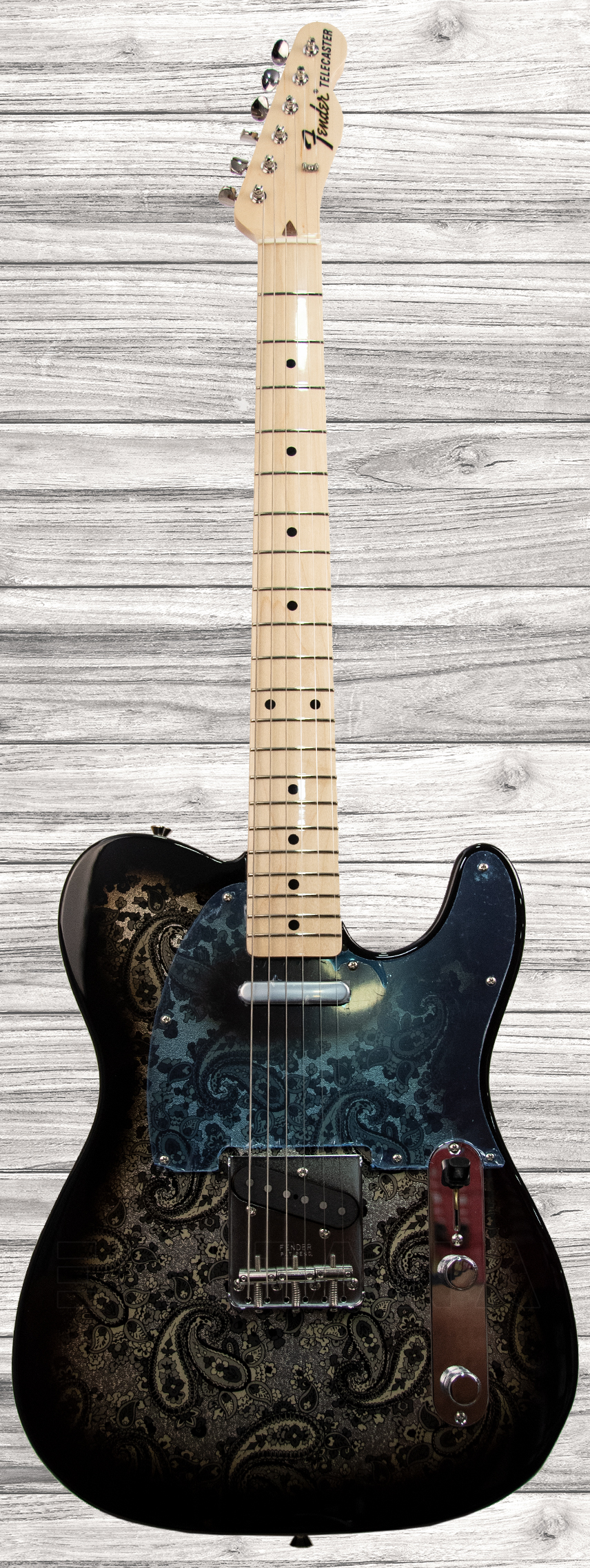 fender-ltd-japan-tele-black-paisley_5f3aad20e8249.jpg