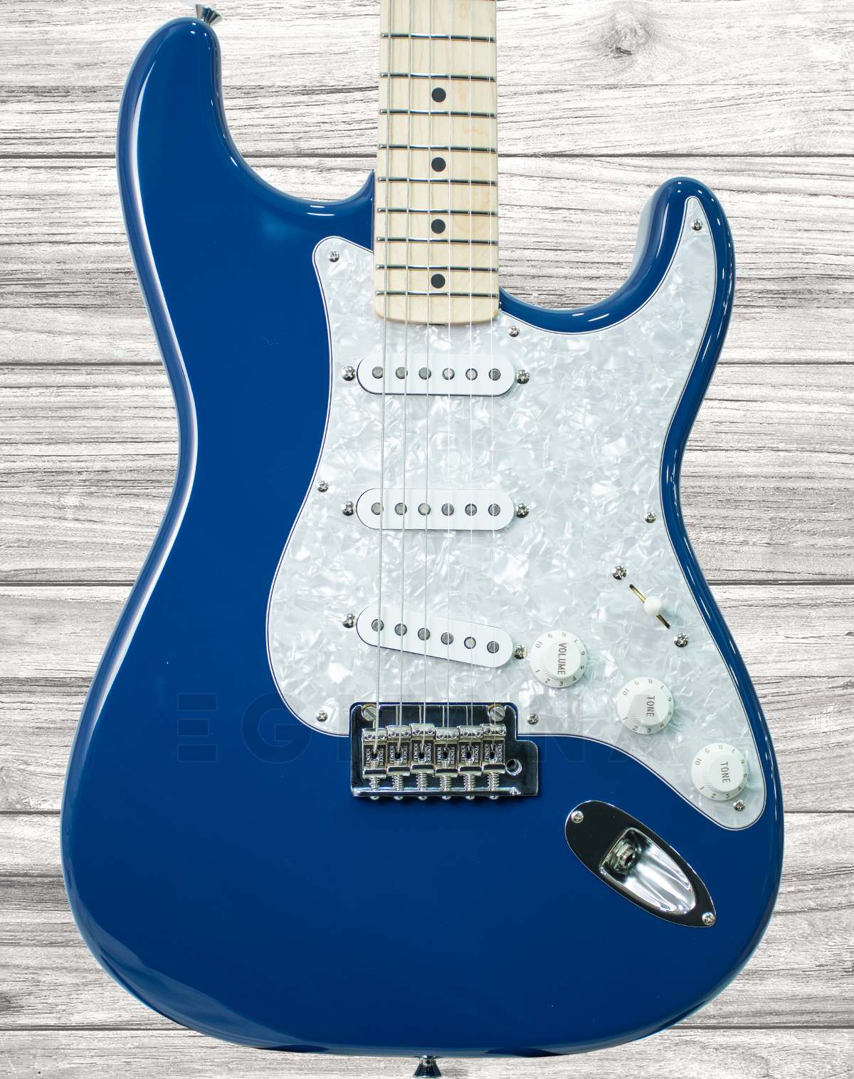 fender-made-in-japan-hybrid-stratocaster-indigo_5efe0865a076d.jpg