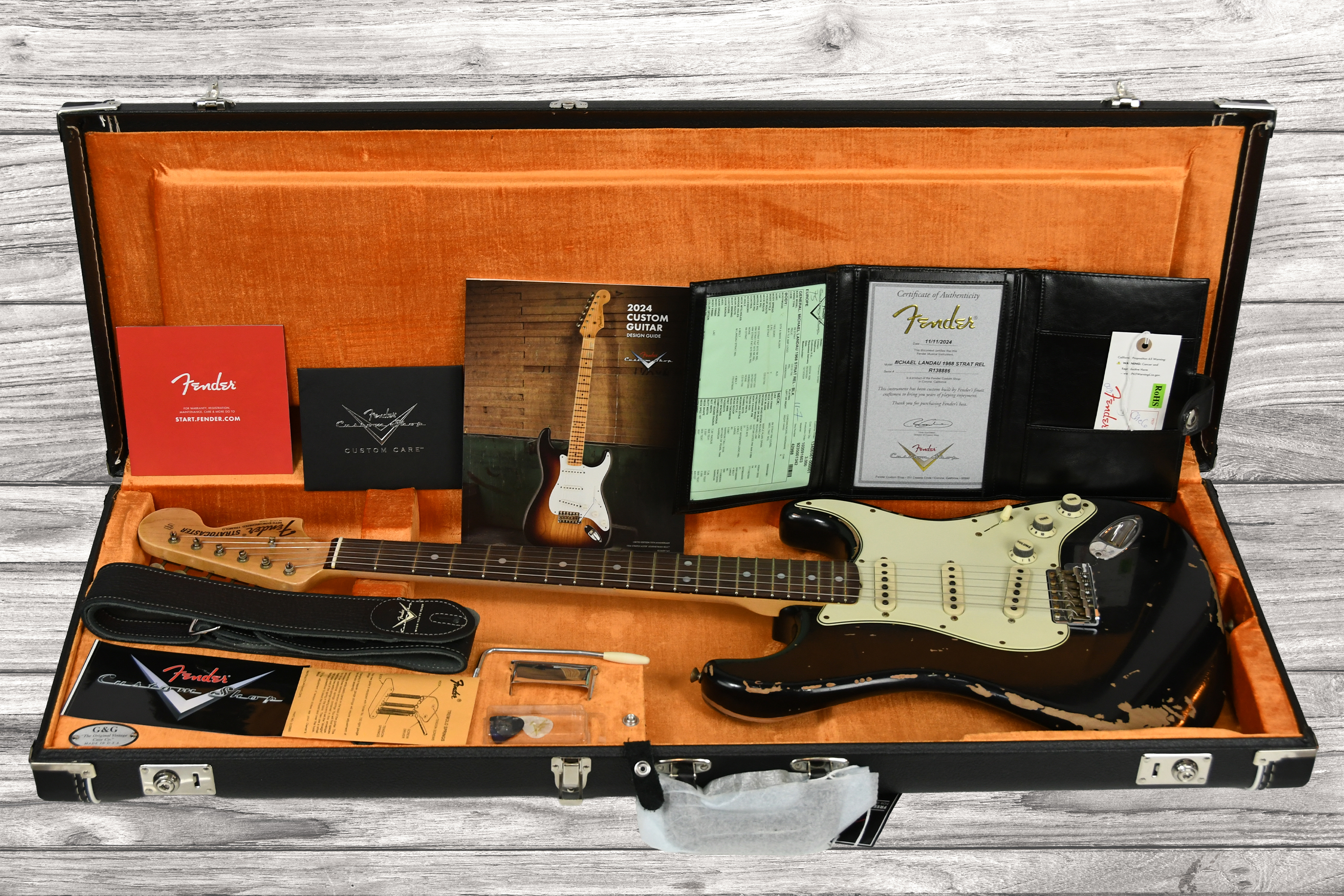 fender-michael-landau-signature-1968-stratocaster-relic-black_68f79900ea0b5.jpg