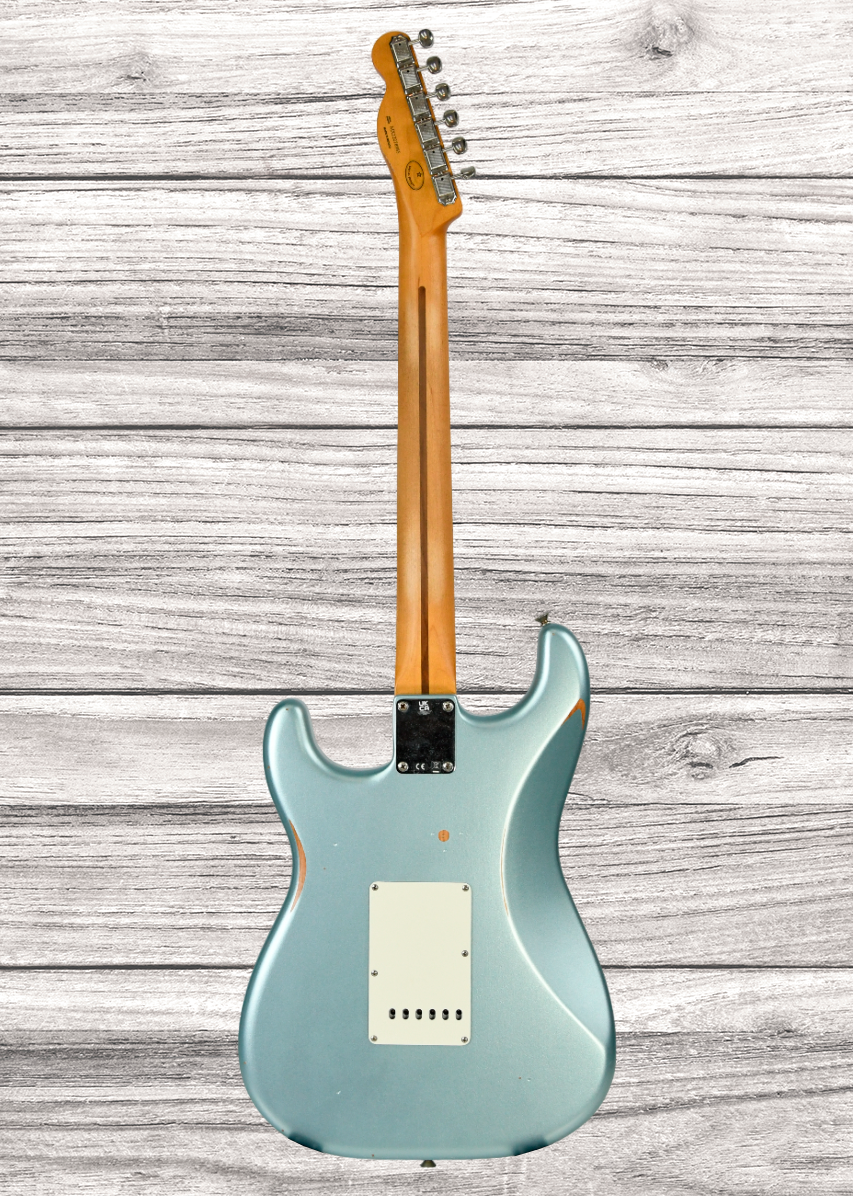 fender-vintera-road-worn-mischief-maker-stratocaster-maple-fingerboard-firemist-silver_66880b1dcfc58.png