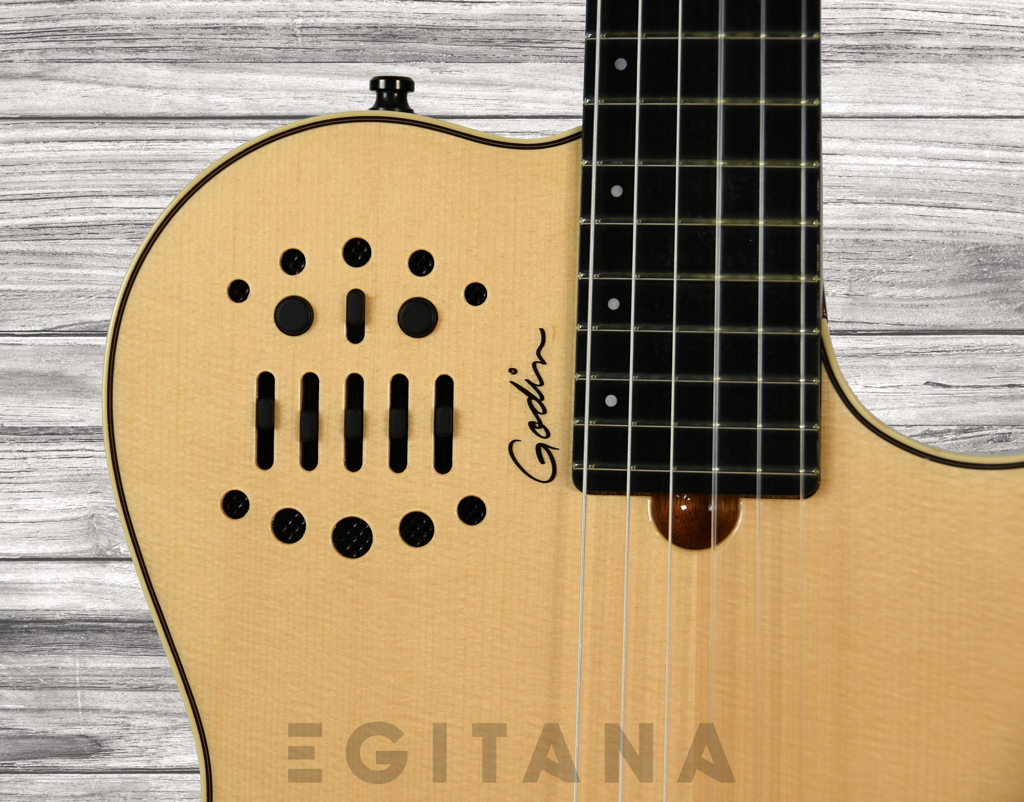 godin-multiac-nylon-sa-nt-hg-natural_635a449a1e810.jpg