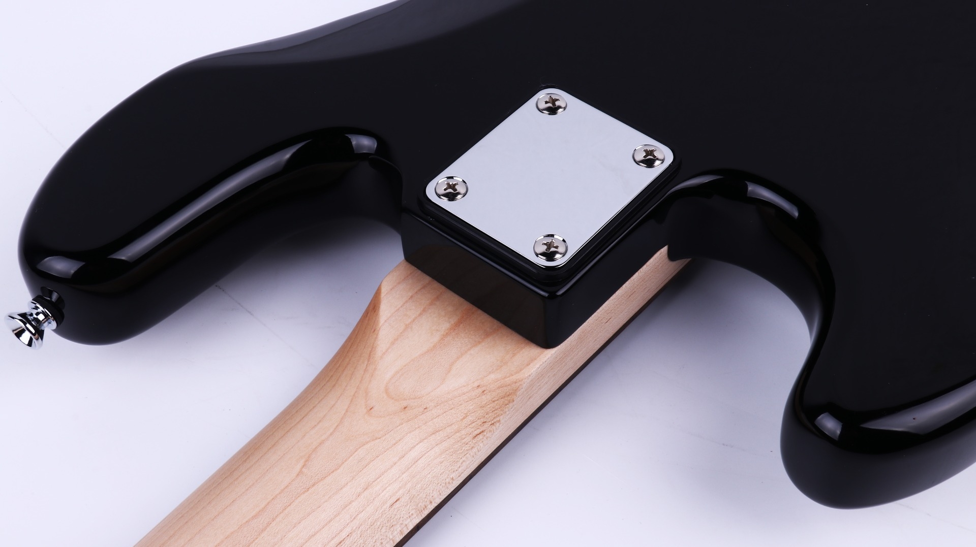 gould-jefferson-bass-black_6a01a34d058e8.jpg