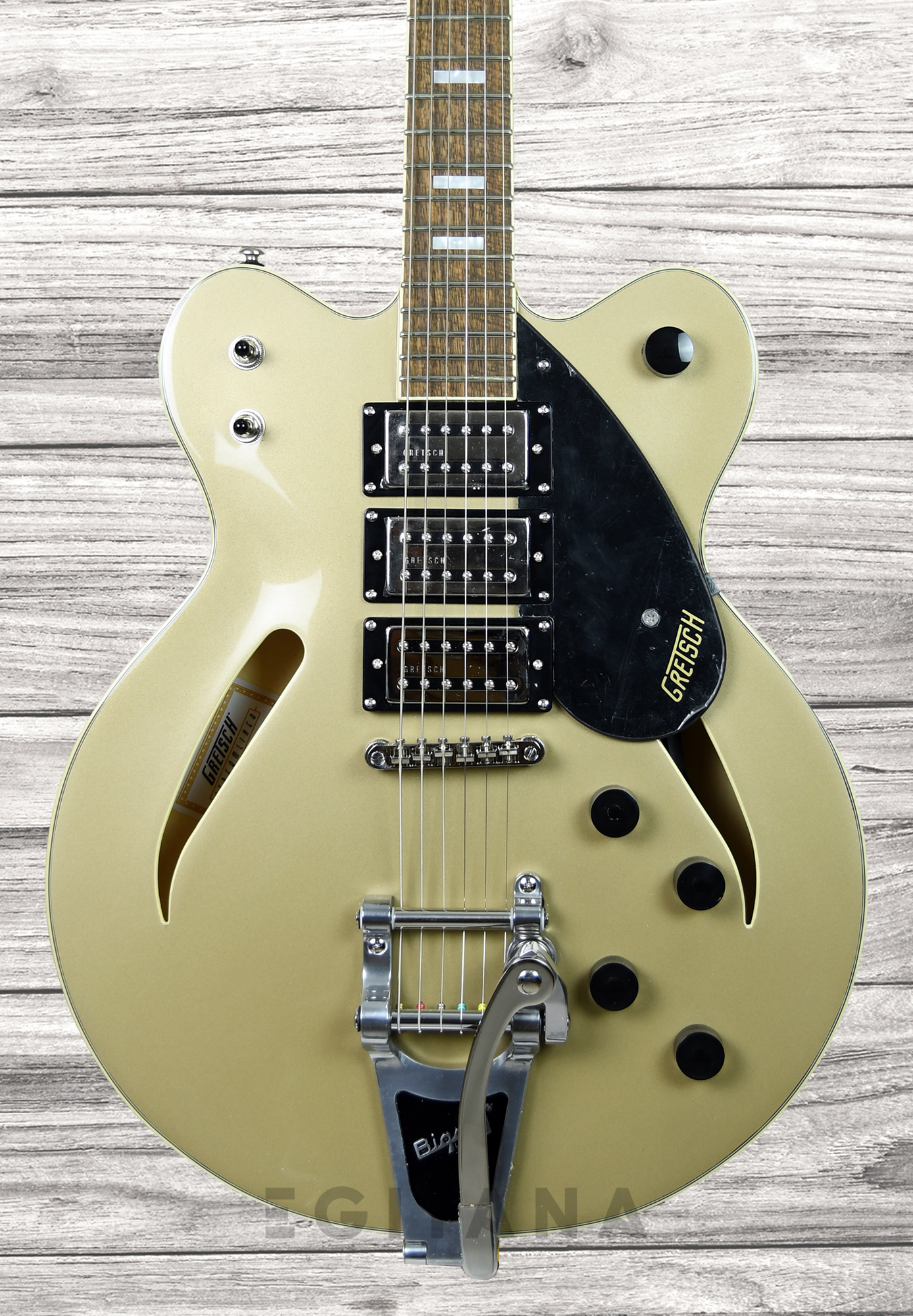 gretsch-g2627t-limited-edition-streamliner-cb-double-cut-bigsby-shoreline-gold_6141be7984195.png