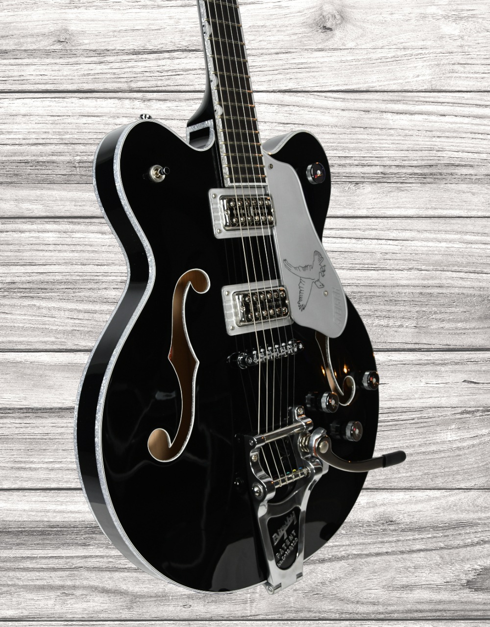 gretsch-g6636tsl-players-edition-silver-falcon-center-block-double-cut-string-thru-bigsby-filtertron-pickups-black_64b56af69b67e.jpg