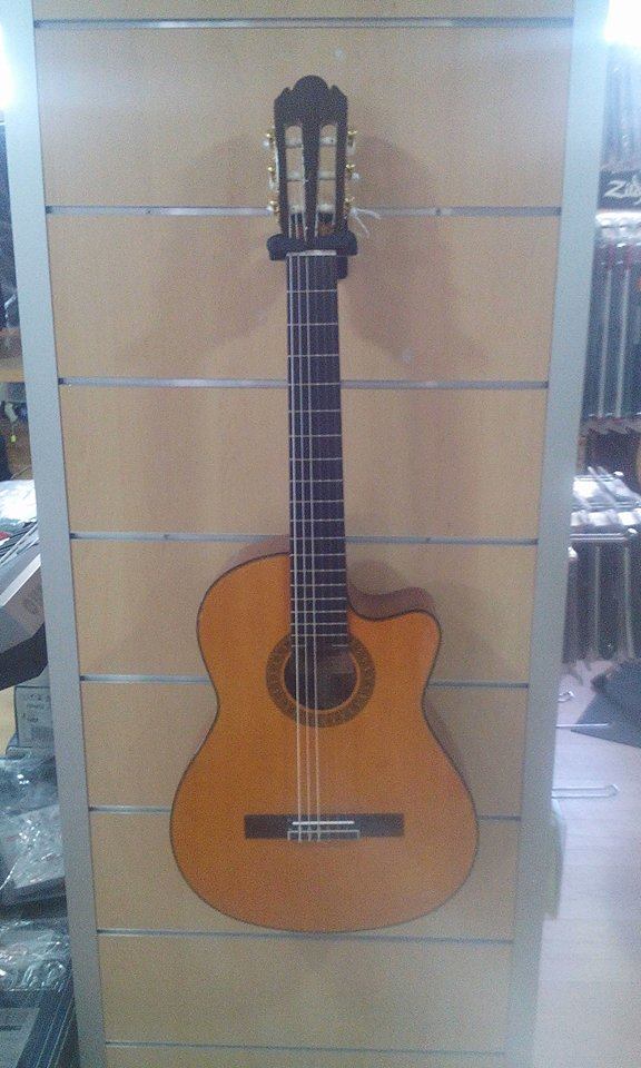 guitarra-acustica-eletrificada-maison-c850c-eq-vista-frontal_5604178862d99.jpg