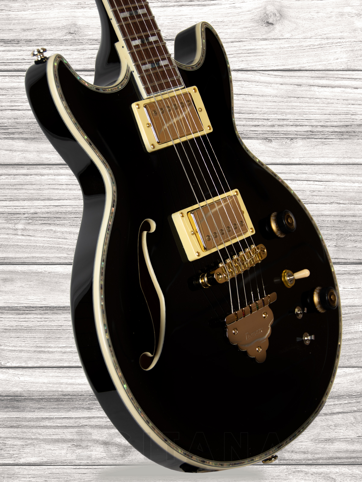 ibanez-ar520h-bk_609a5db38d58c.jpg