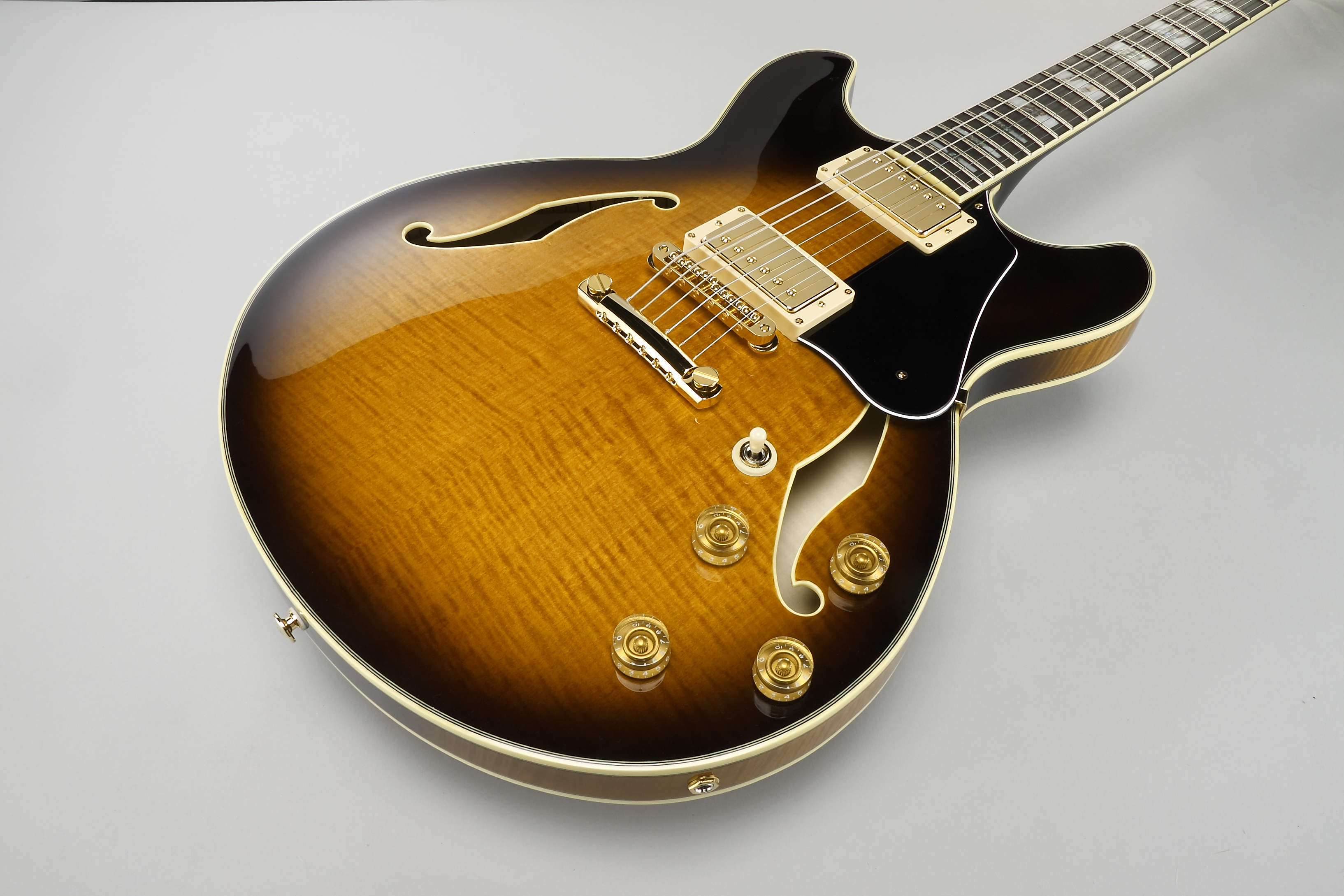 ibanez-jsm100-vt-john-scofield_6a04759b3917c.jpg