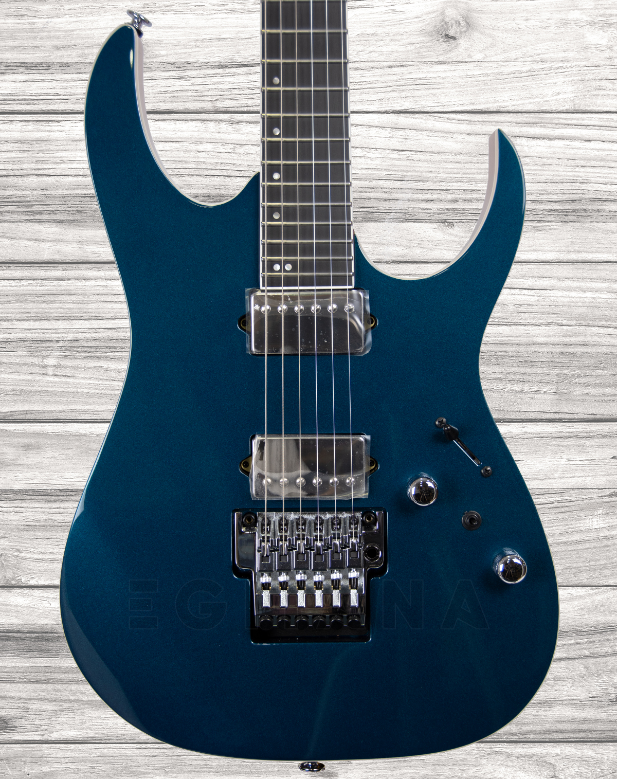 ibanez-rg5320c-dfm_602404e3e3091.jpg