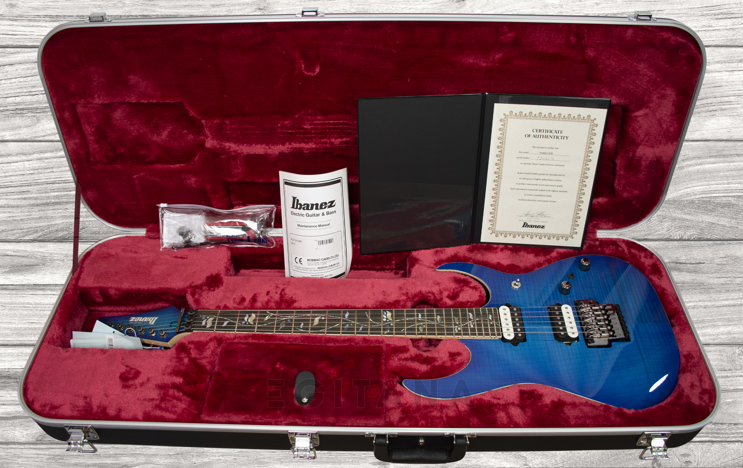 ibanez-rg8520-jcustom_5f2157404d2d8.jpg