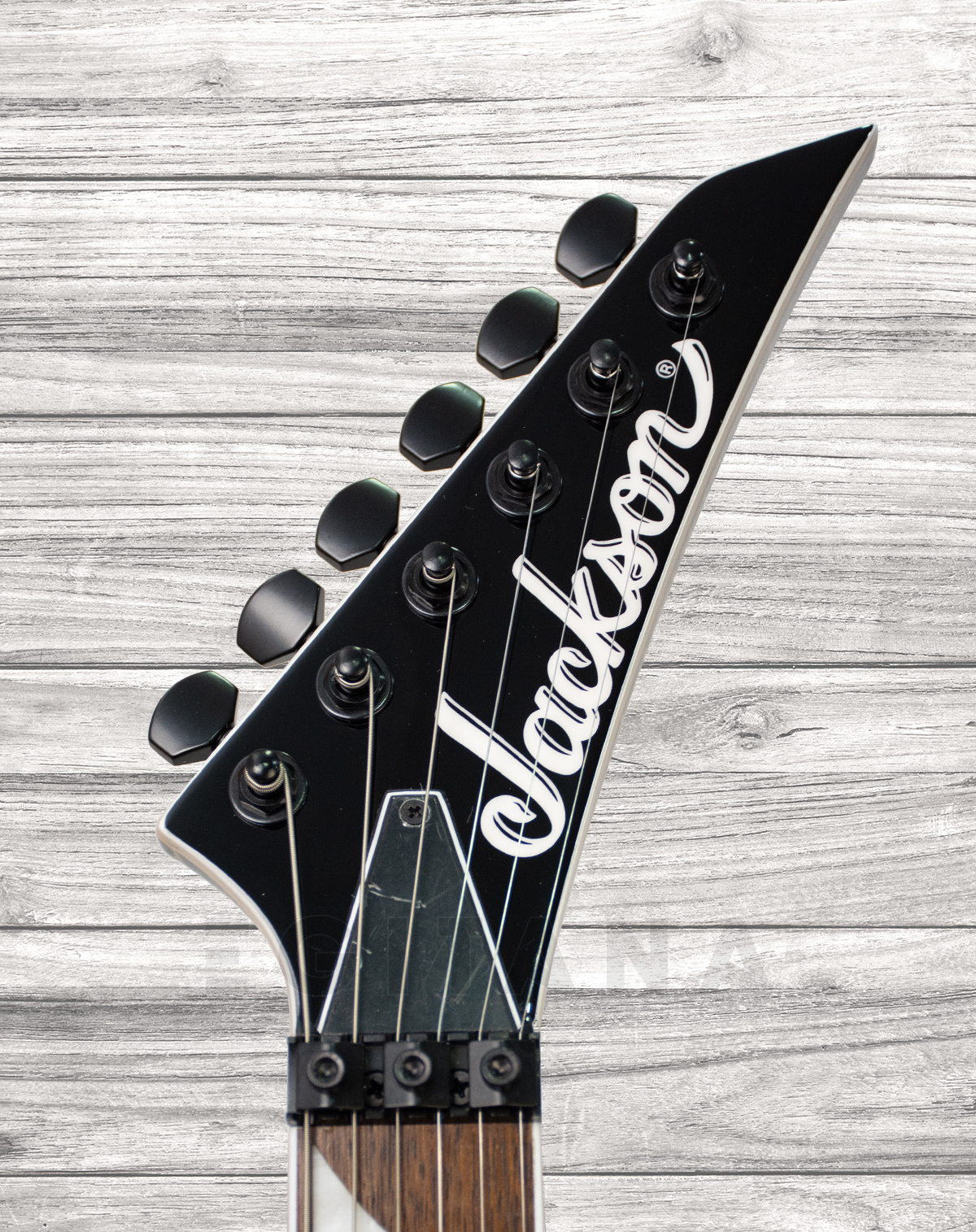 jackson-sl3xdx-soloist-gold-crackle_5f205659e88da.jpg