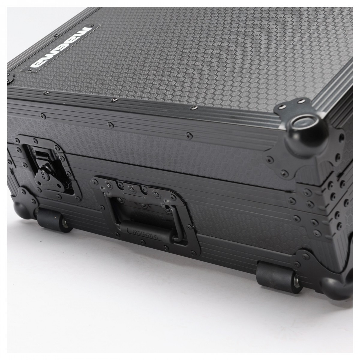 magma-multi-format-case-player-mixer-v10-a9-set-black-silver_6aac00b63ef9f.jpg